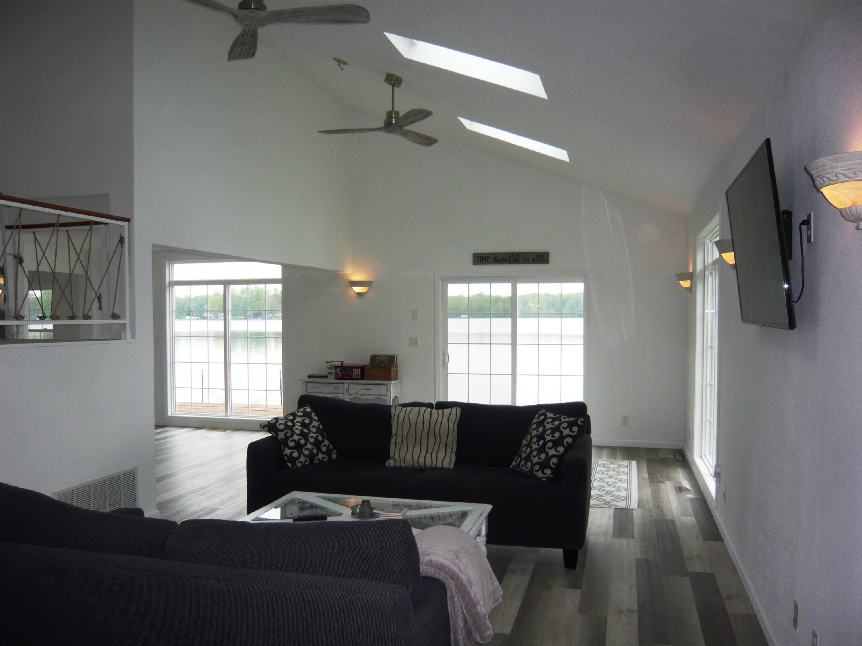216 Sandalwood Drive Property Photo 20