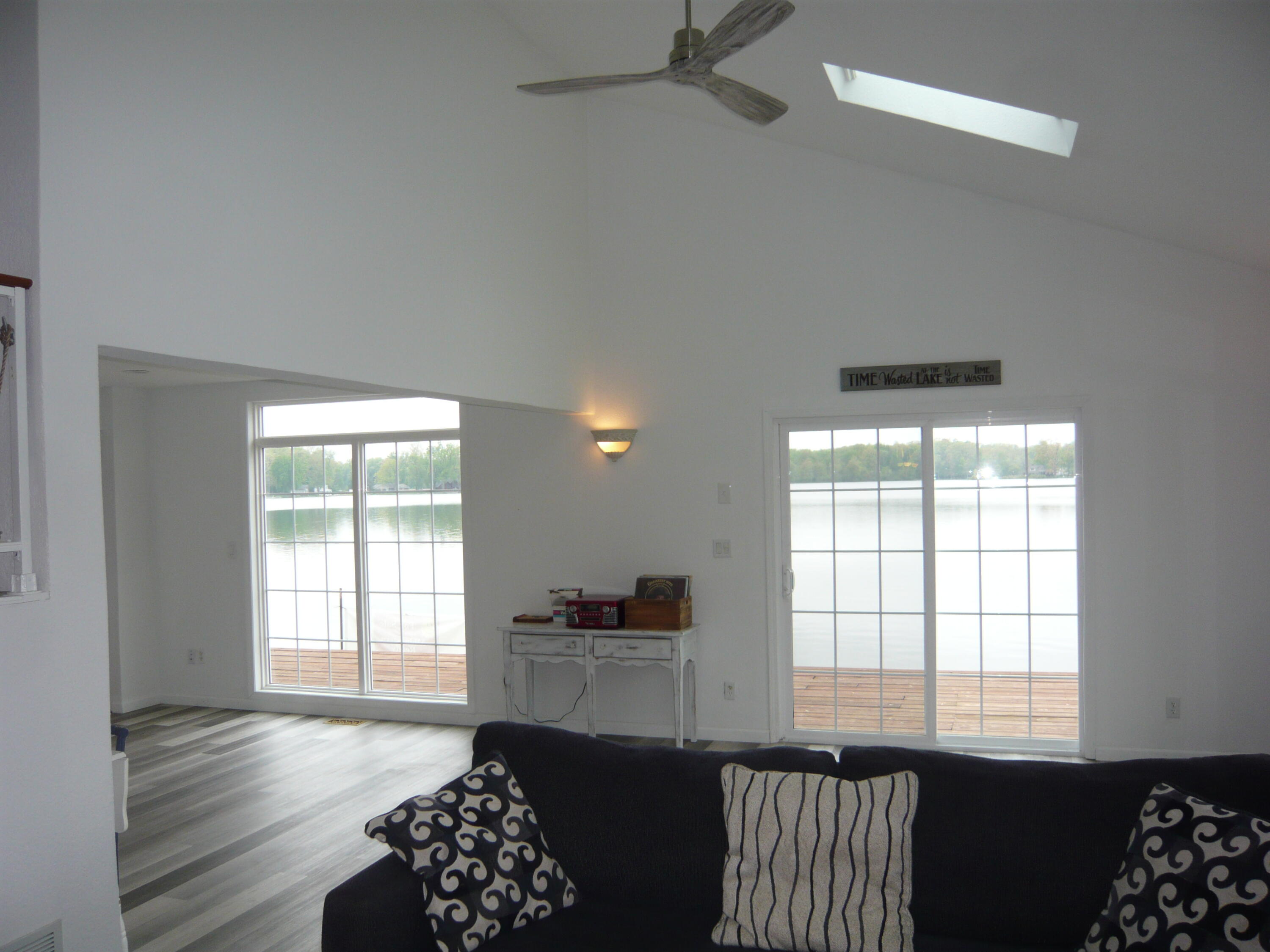 216 Sandalwood Drive Property Photo 26