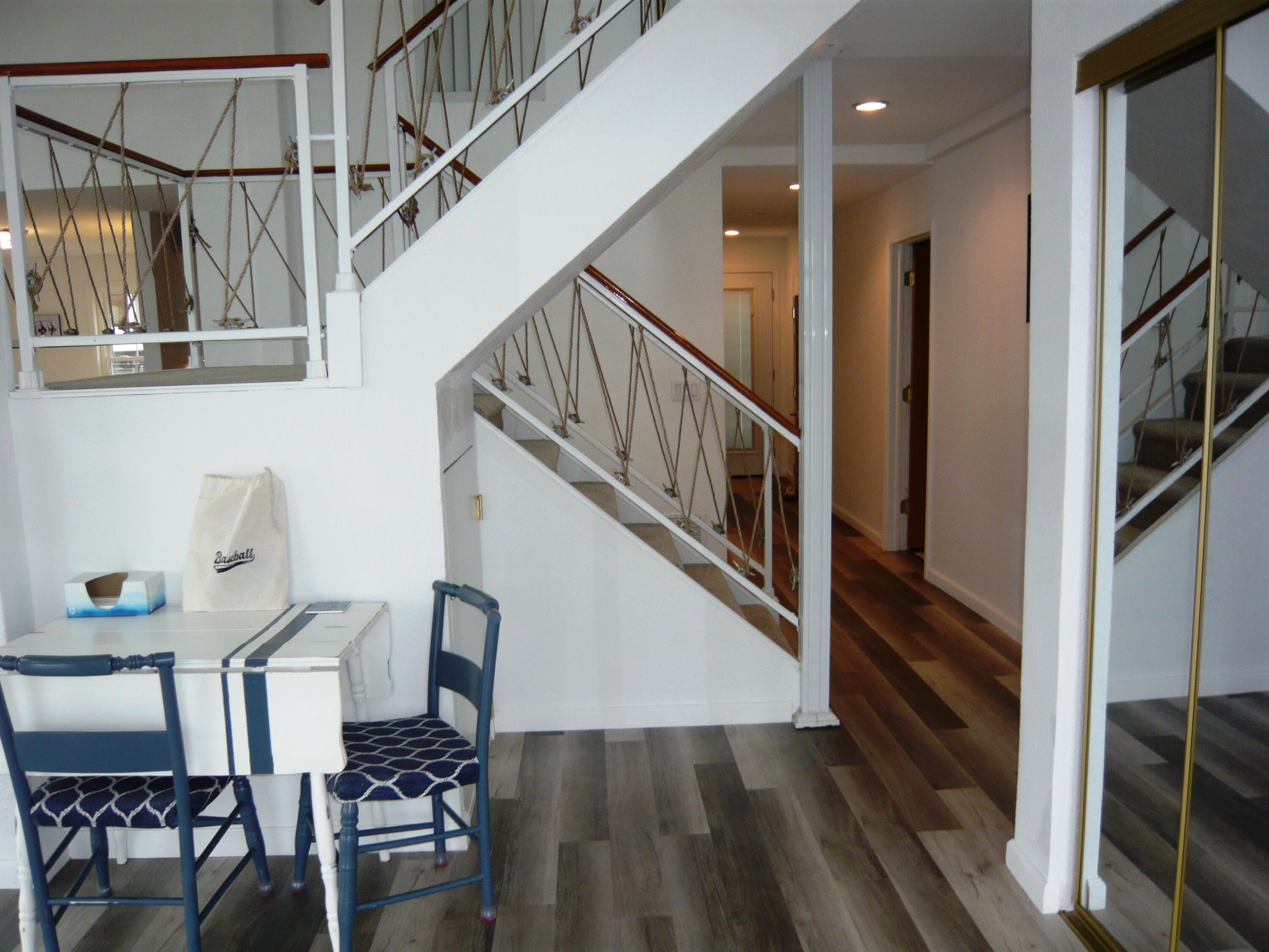 216 Sandalwood Drive Property Photo 27