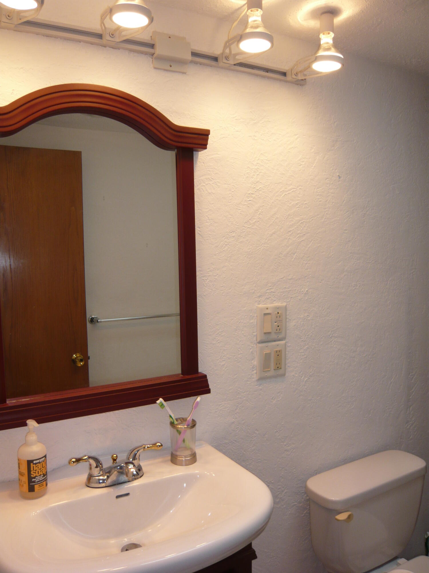 216 Sandalwood Drive Property Photo 37
