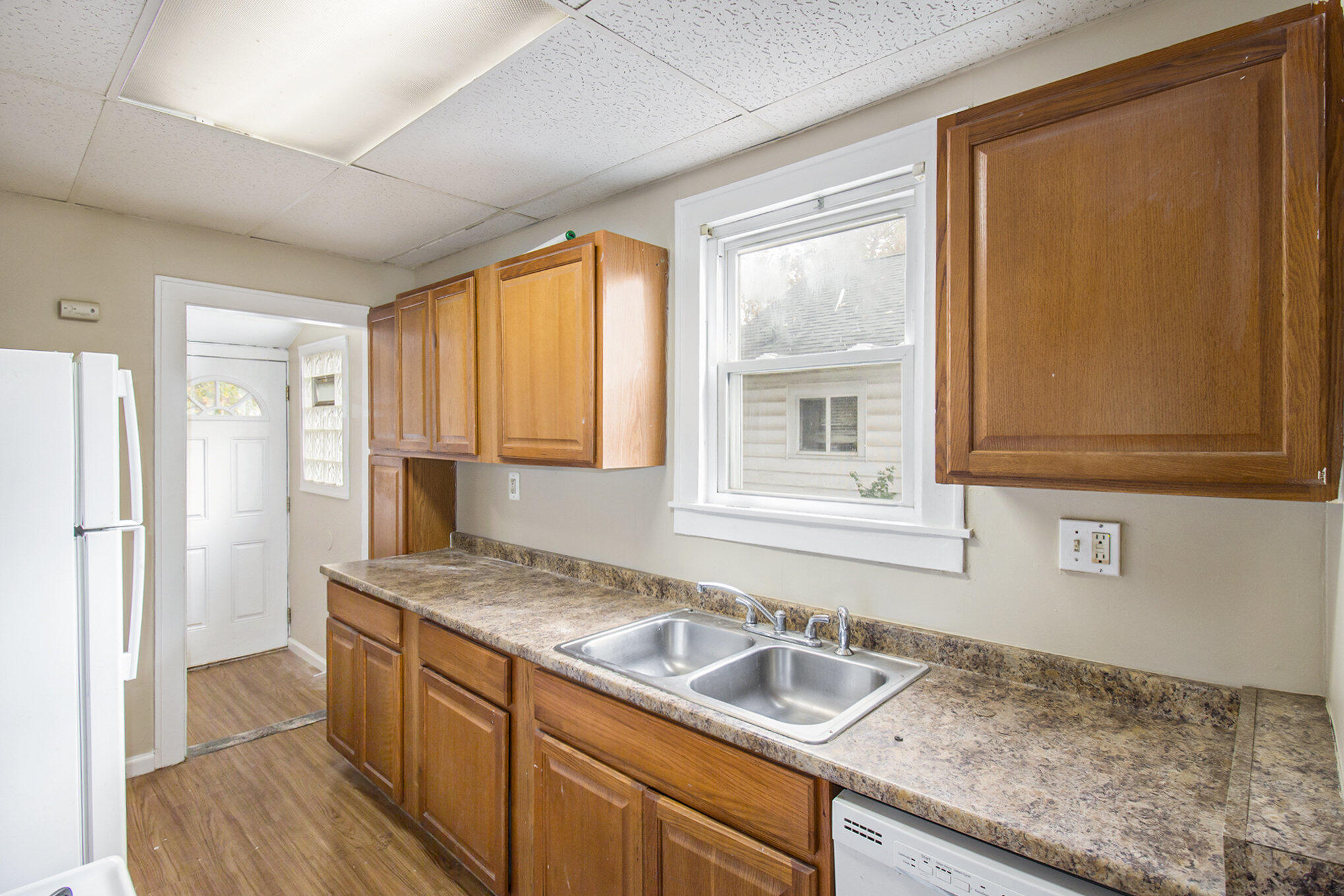 1330 W Hillsdale Street Property Photo 10