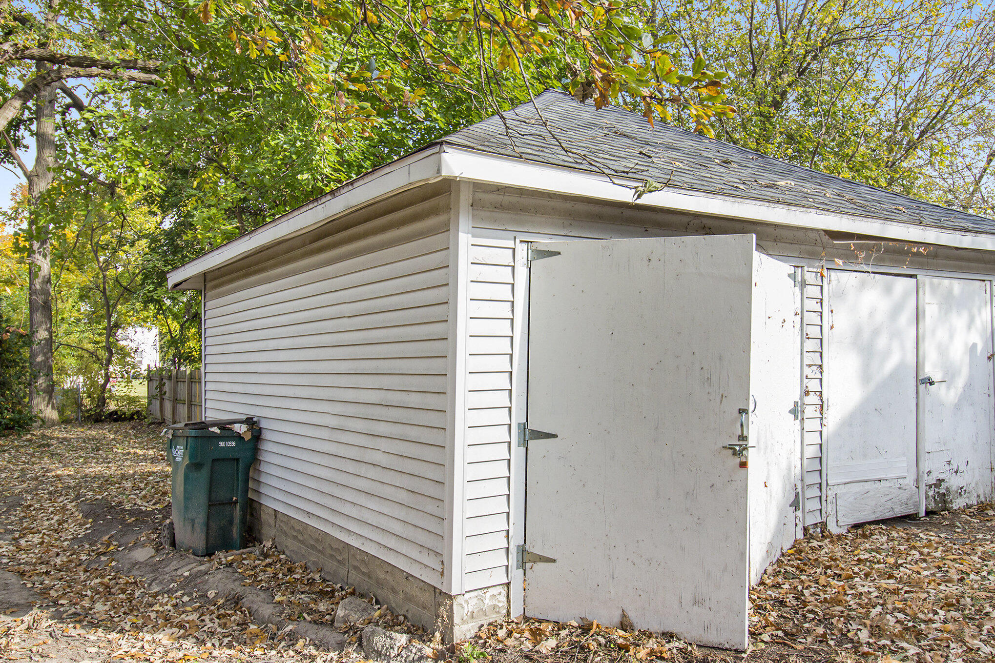 1330 W Hillsdale Street Property Photo 24