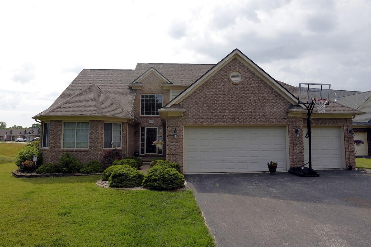 807 War Bonnet Drive Property Photo 2