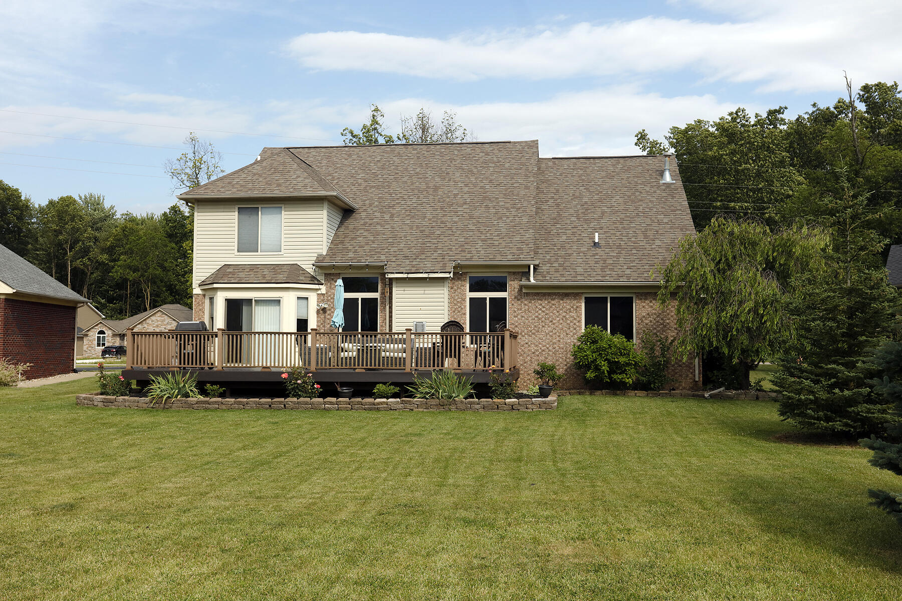 807 War Bonnet Drive Property Photo 5