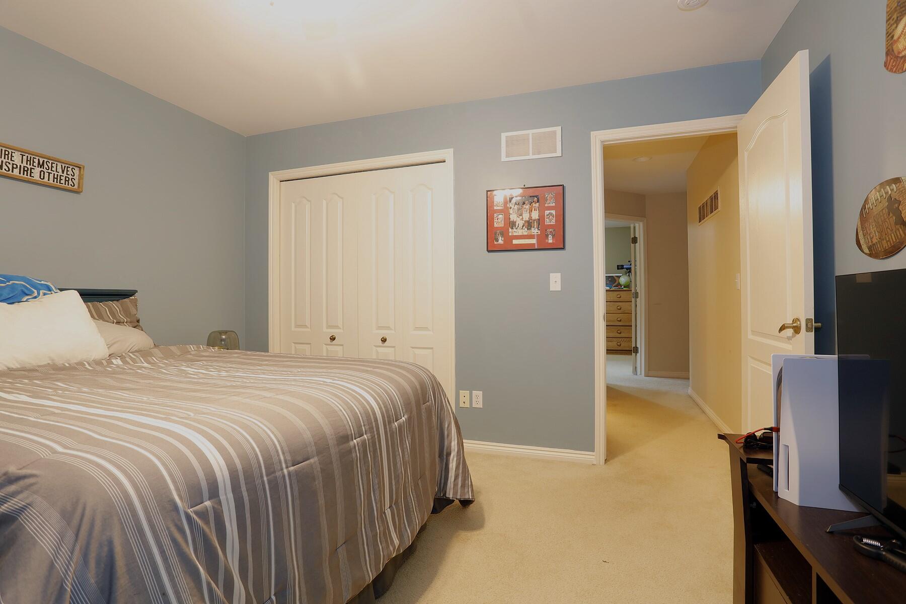 807 War Bonnet Drive Property Photo 28