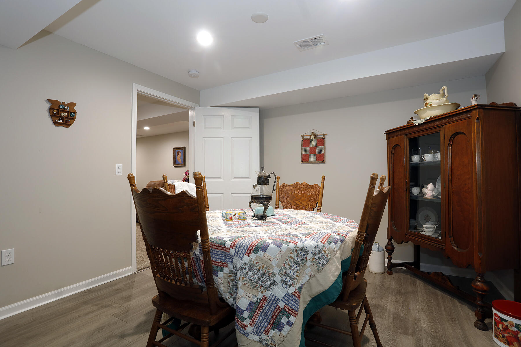 807 War Bonnet Drive Property Photo 34