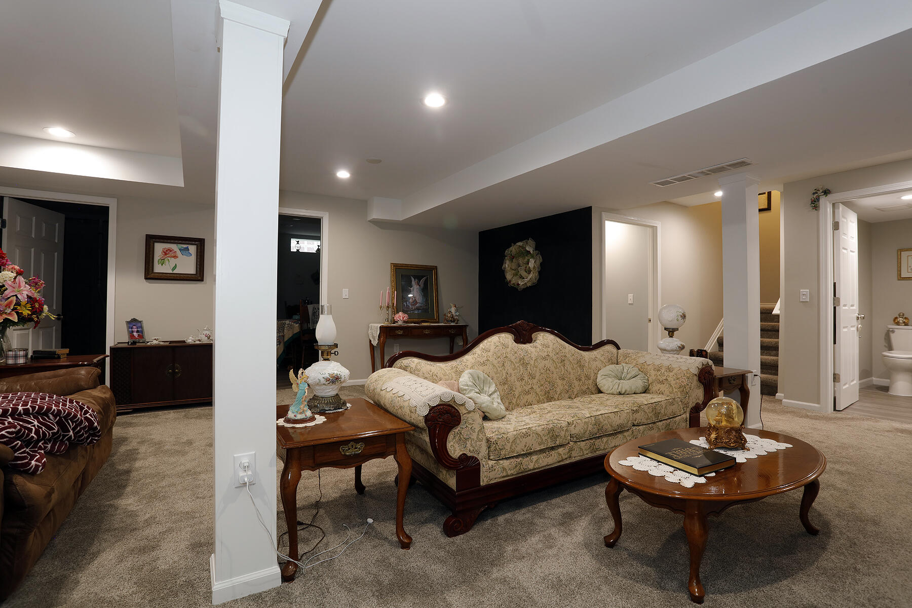 807 War Bonnet Drive Property Photo 35