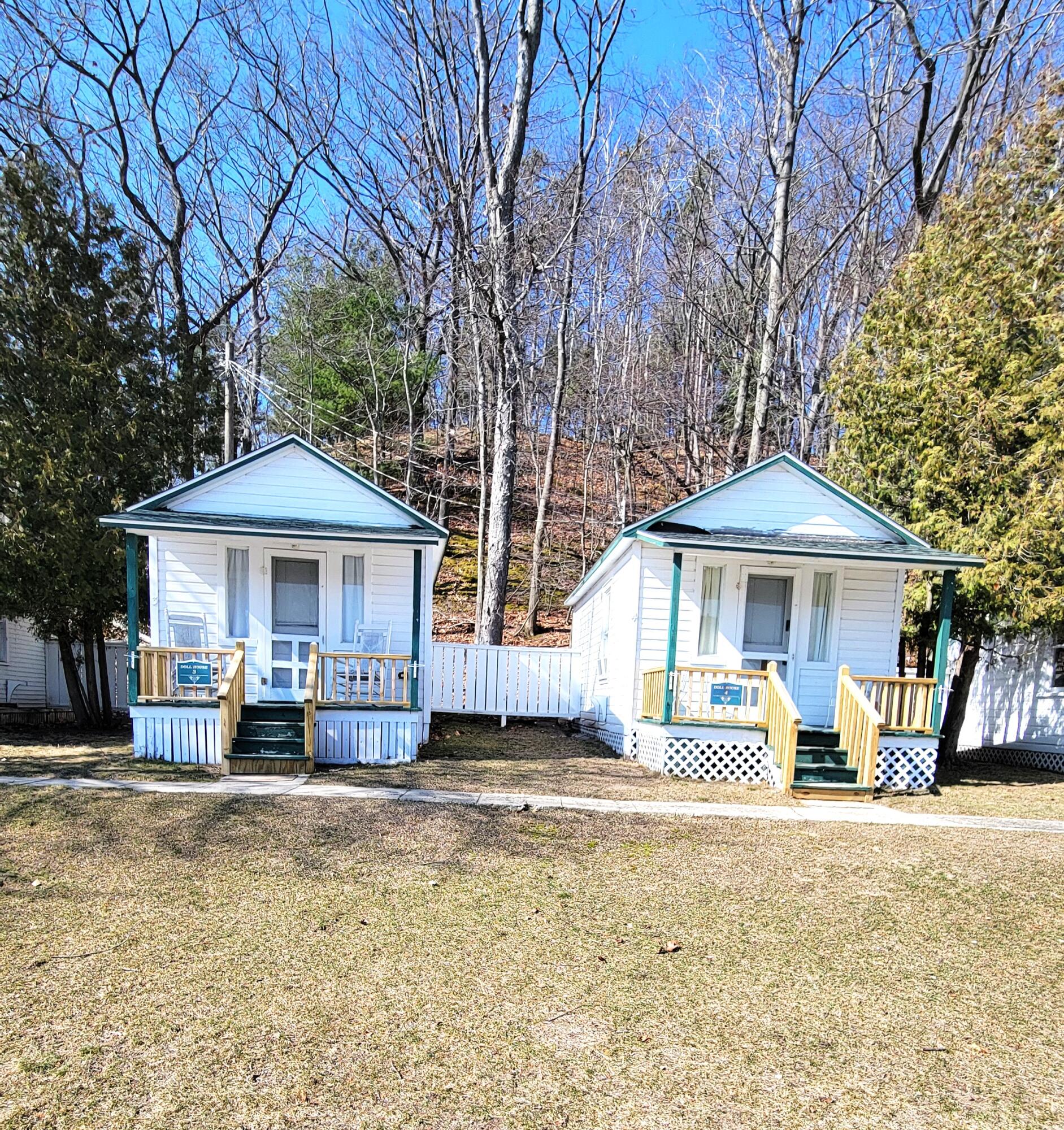 8558 Portage Point Drive, Unit 3 (dollhouse 4) Property Photo