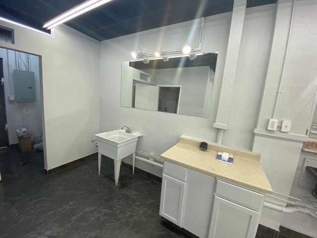18113 Wyoming Street Property Photo 10