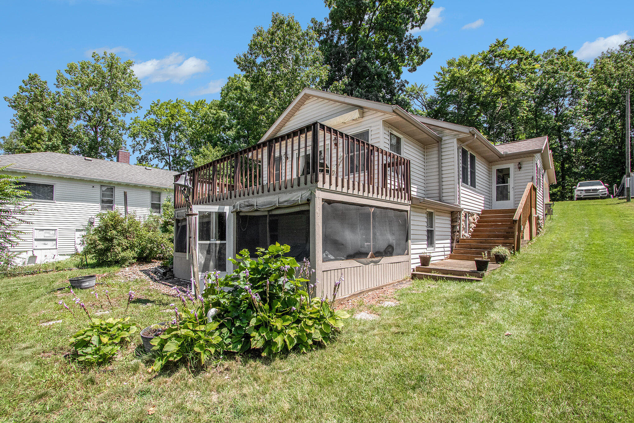 60748 Lilly Lake Drive Property Photo