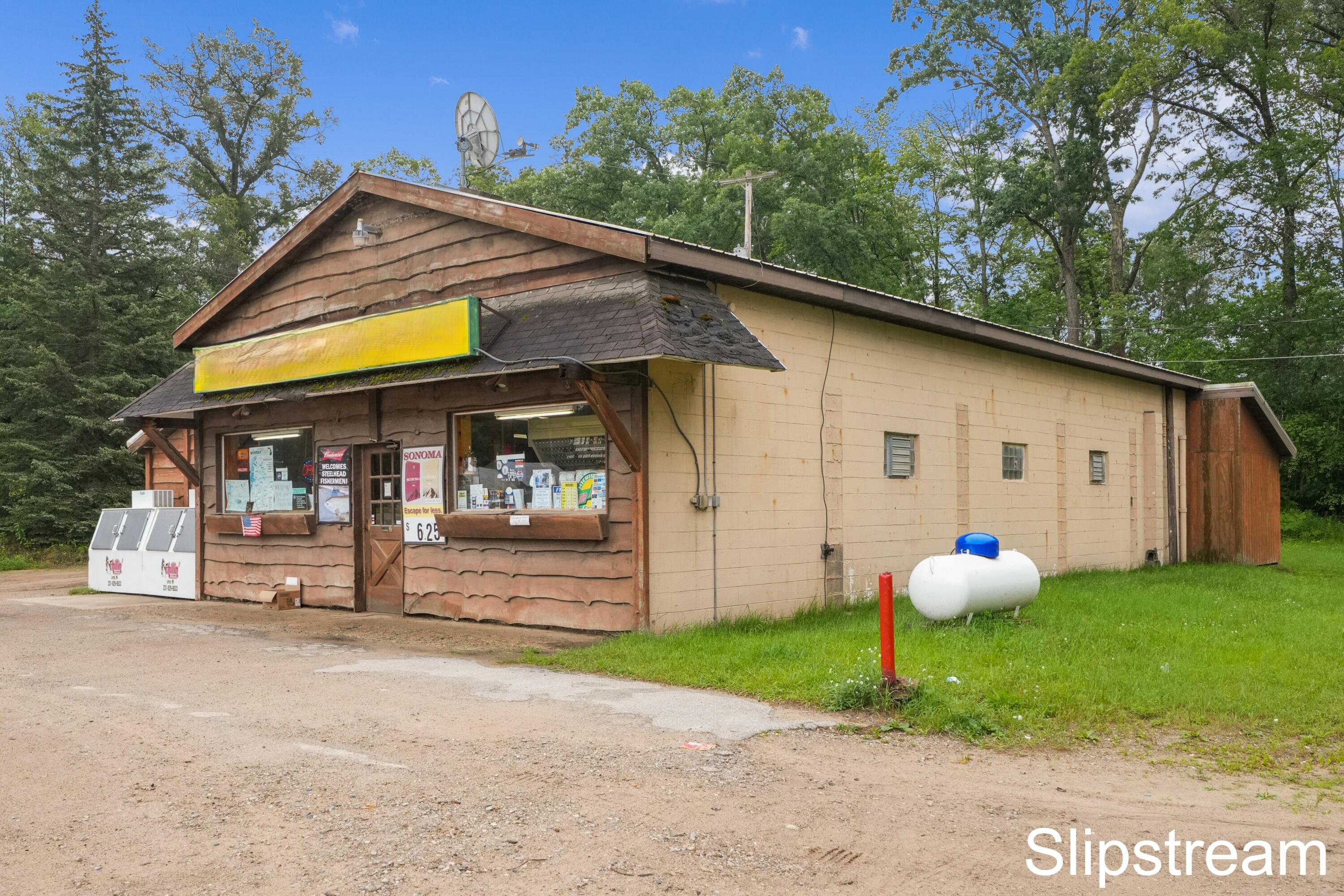 17275 Caberfae Highway Property Photo