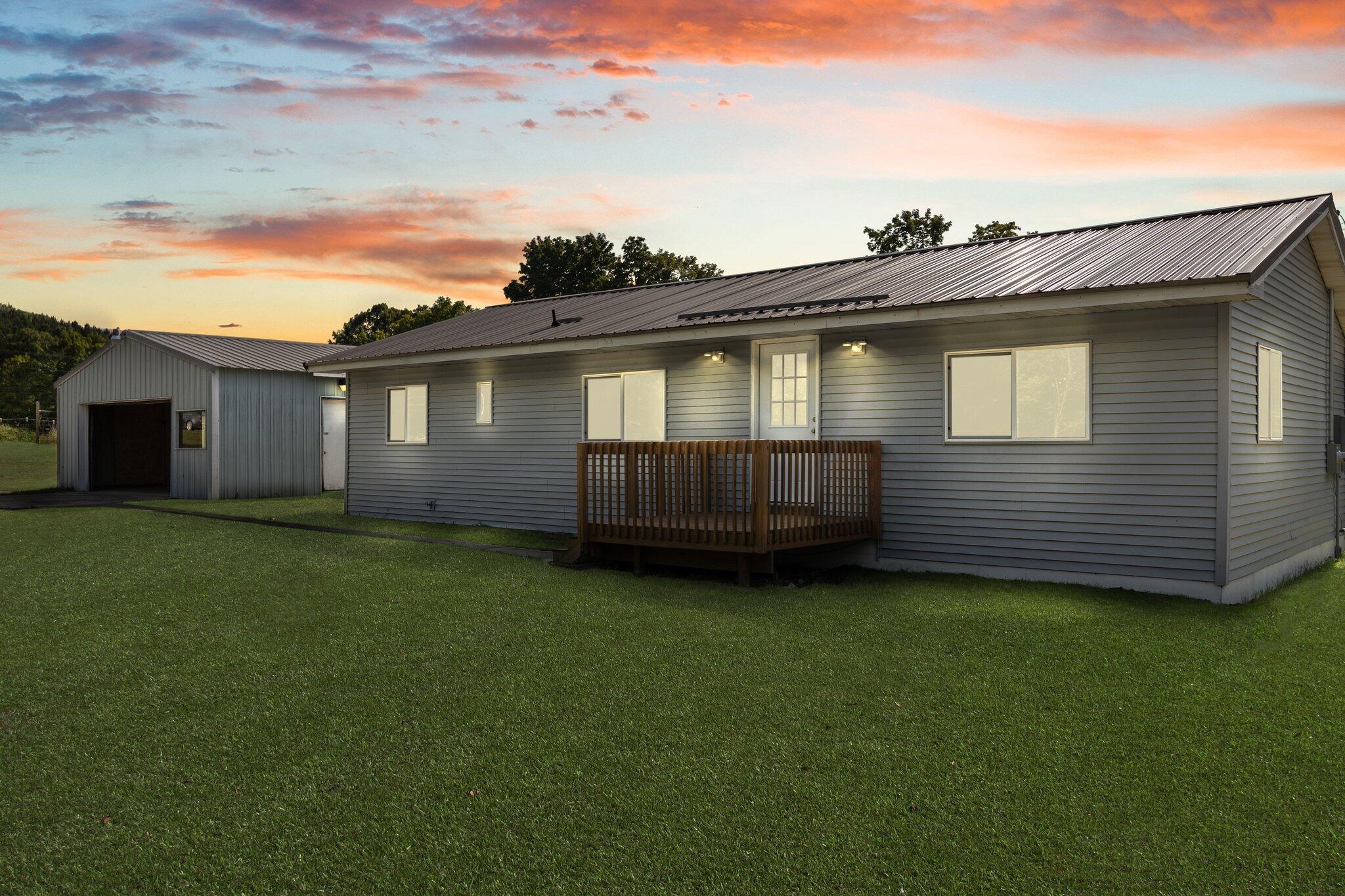 16043 Birchwood Dr Property Photo