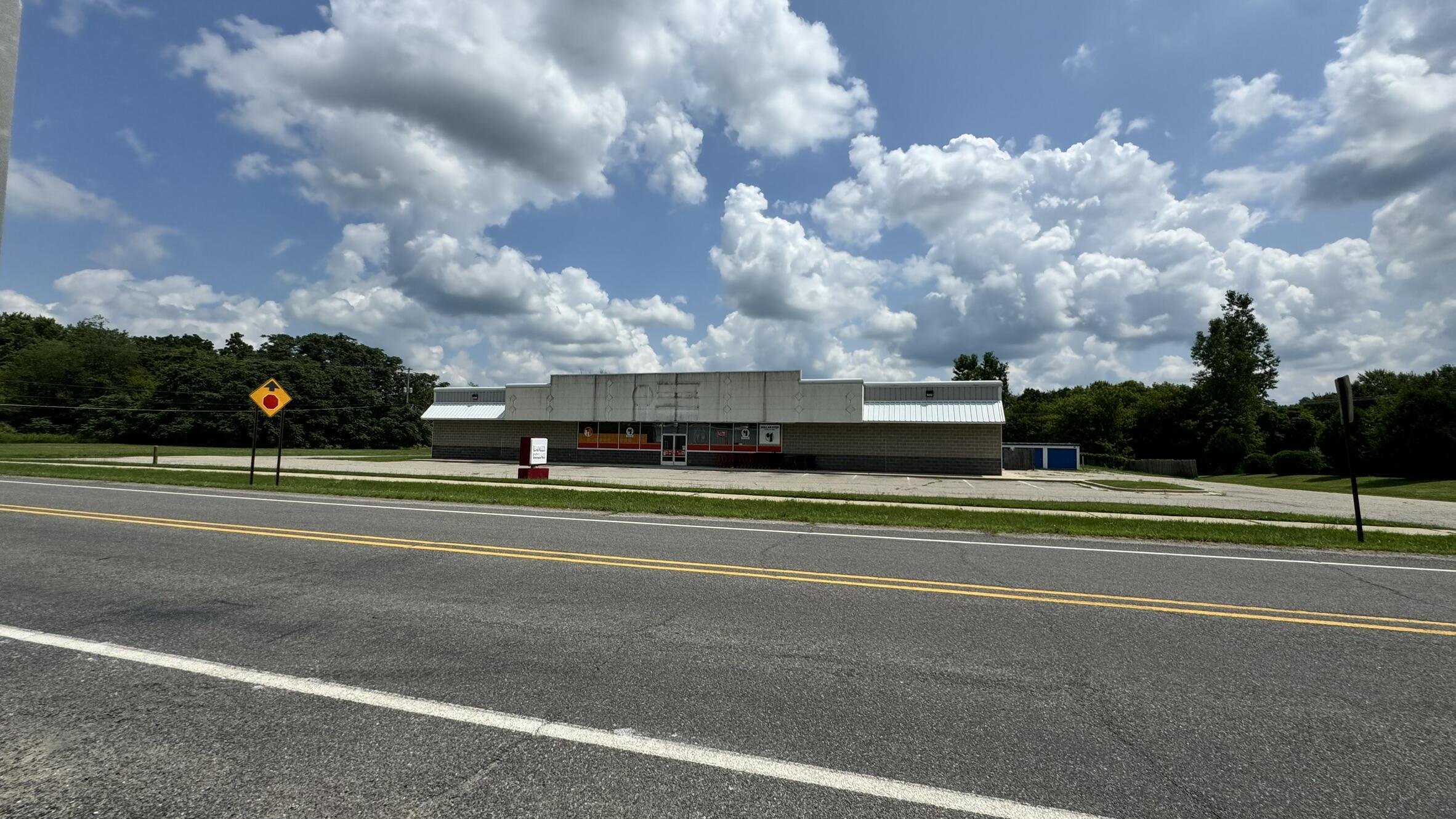 7415 Woodbury Road Property Photo