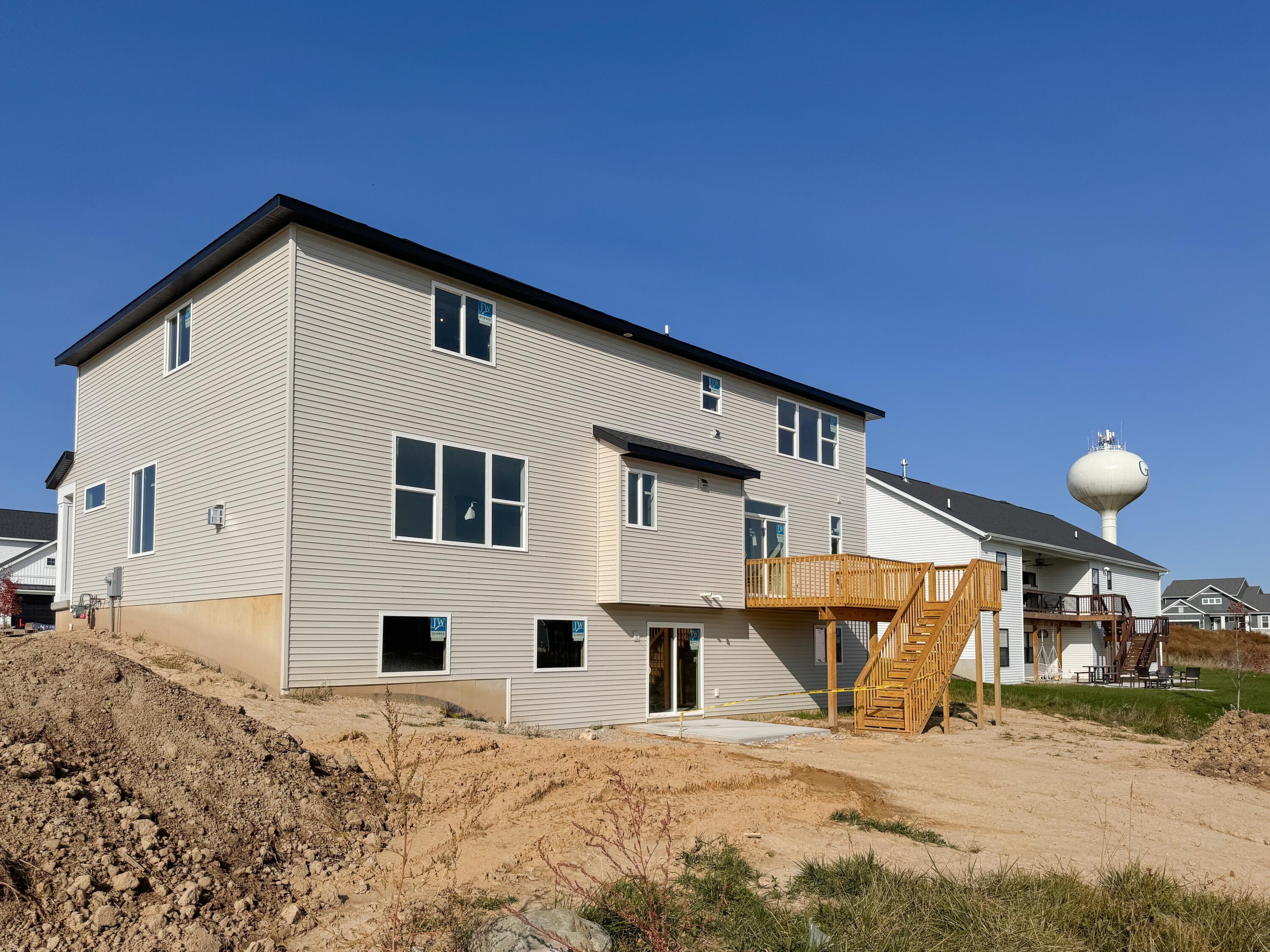 8254 Eagle Peak Drive Property Photo 3