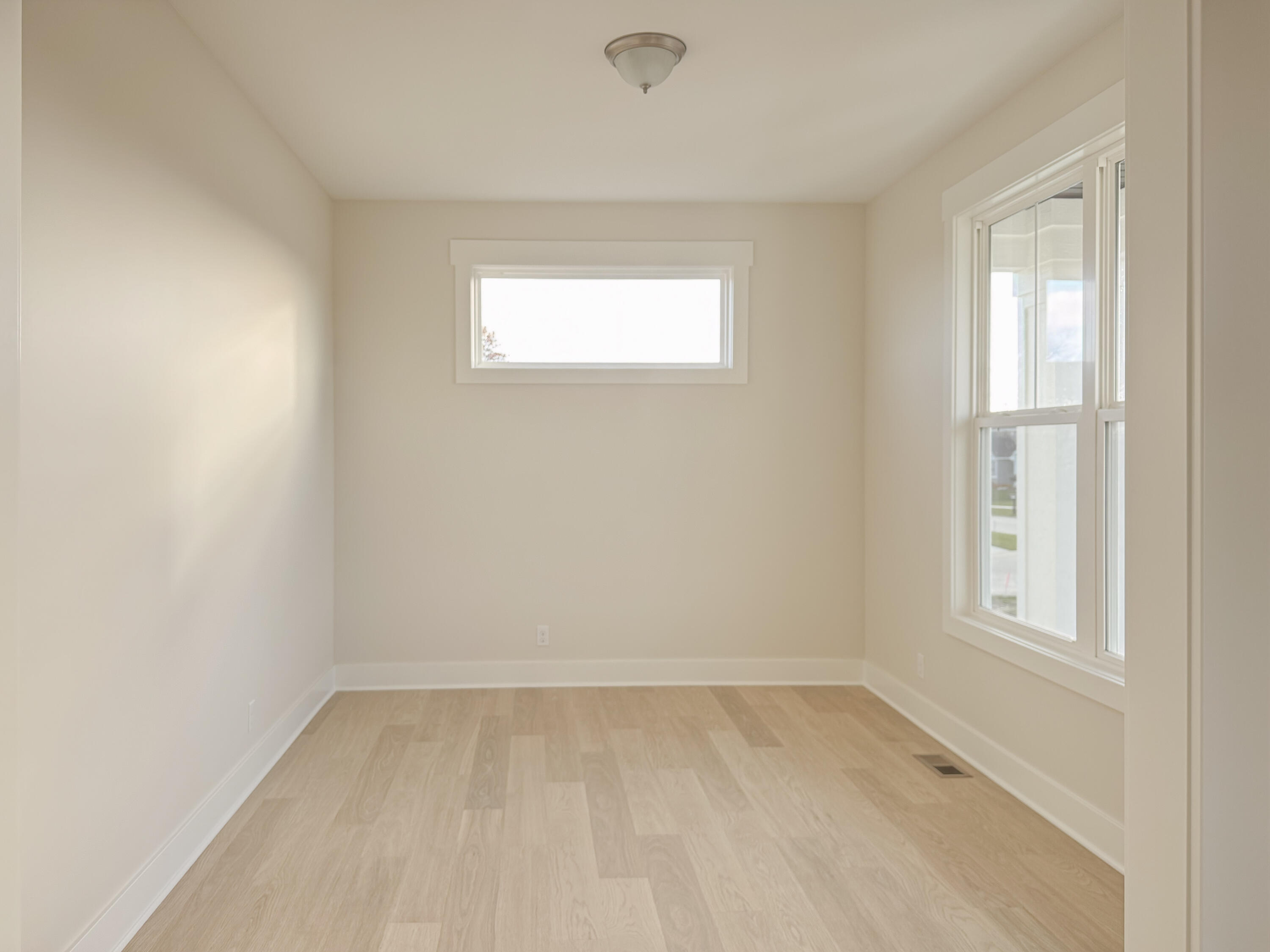8254 Eagle Peak Drive Property Photo 8