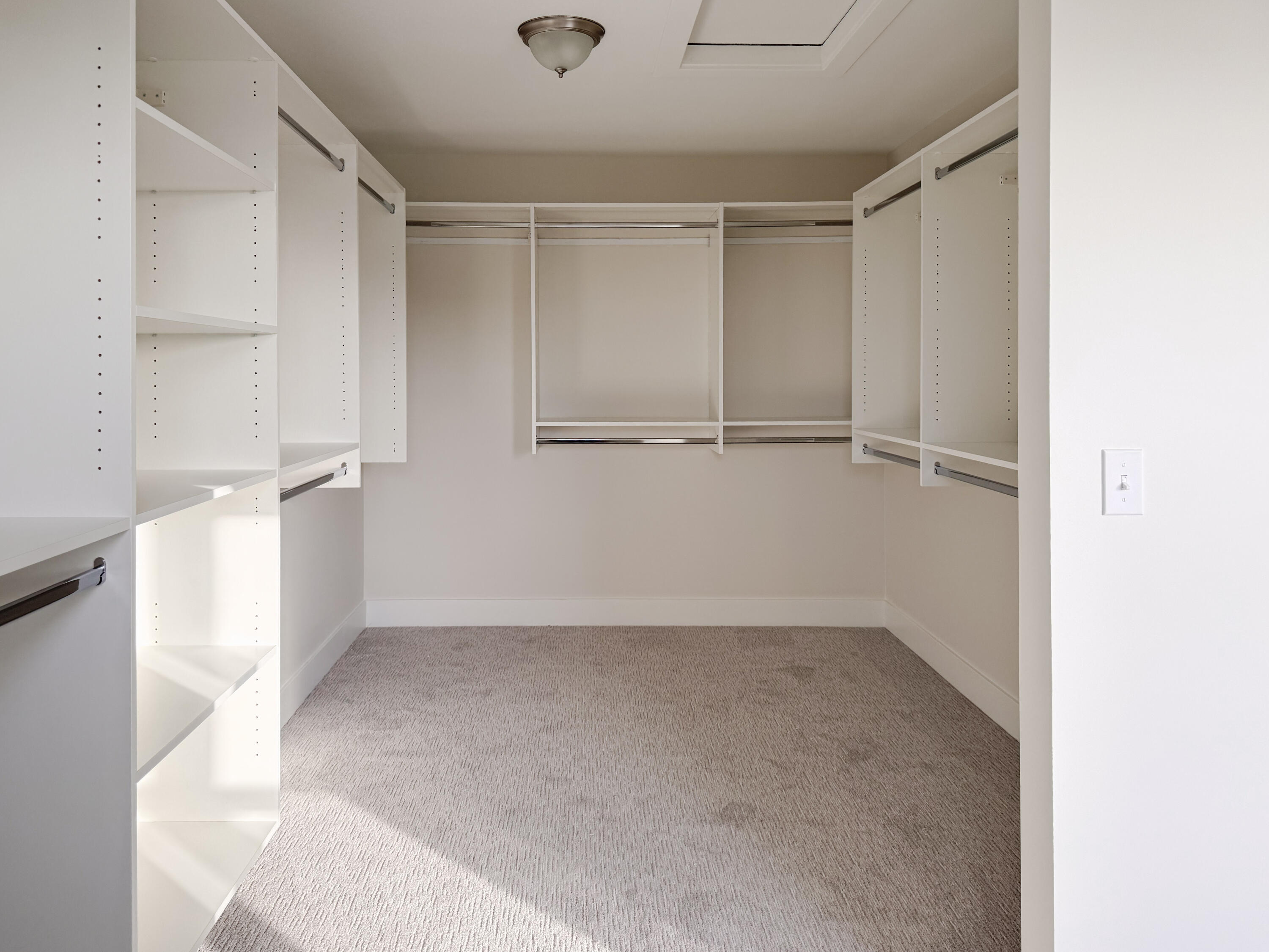 8254 Eagle Peak Drive Property Photo 28