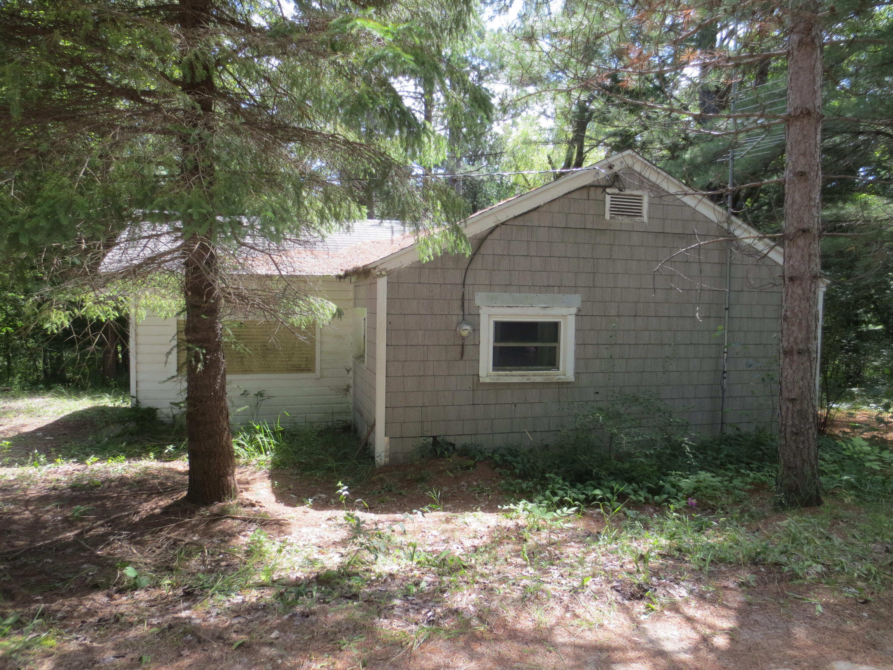 16145 Pine Lake Road Property Photo
