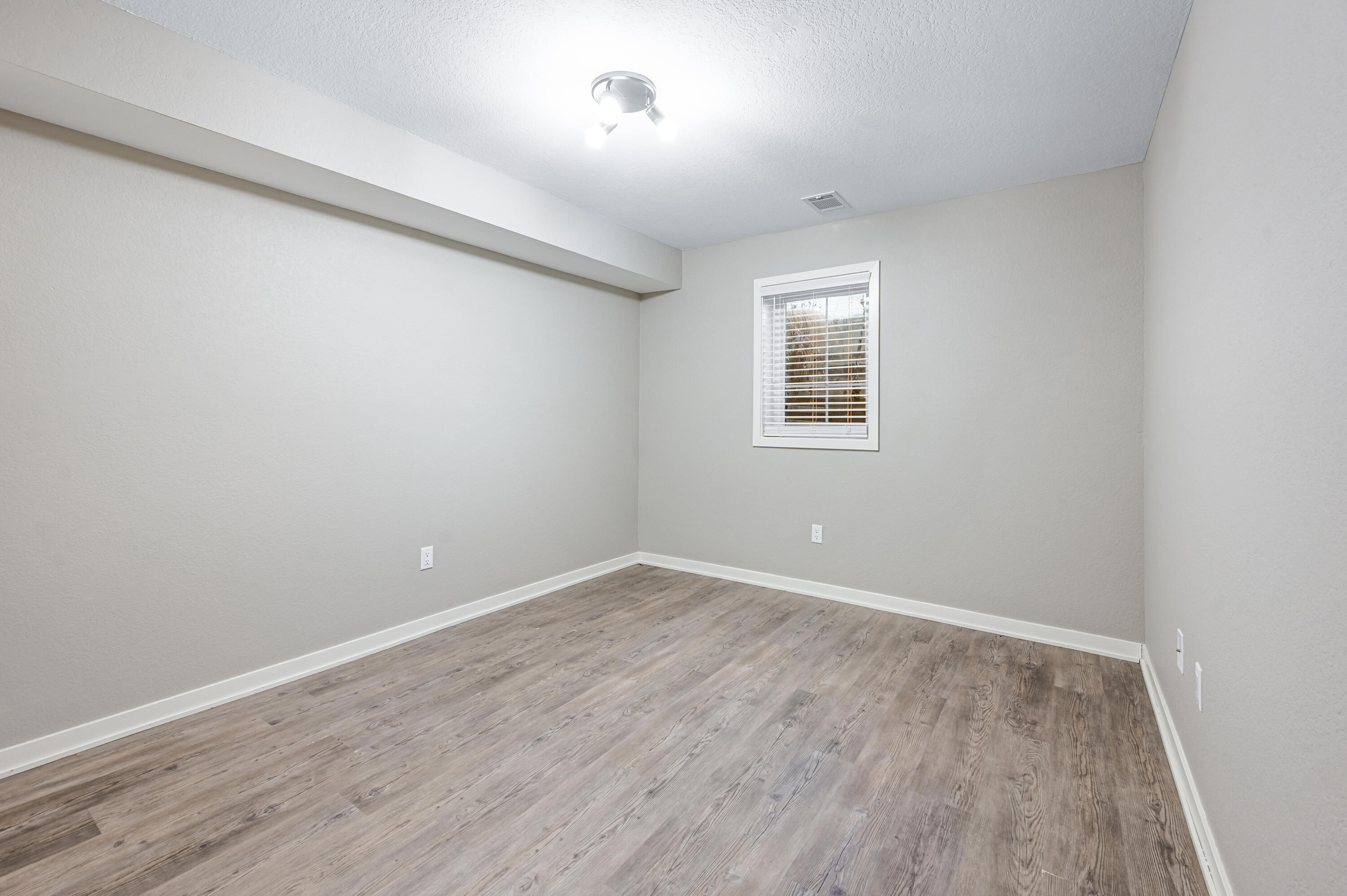 722 Tioga Park 722 Property Photo 24