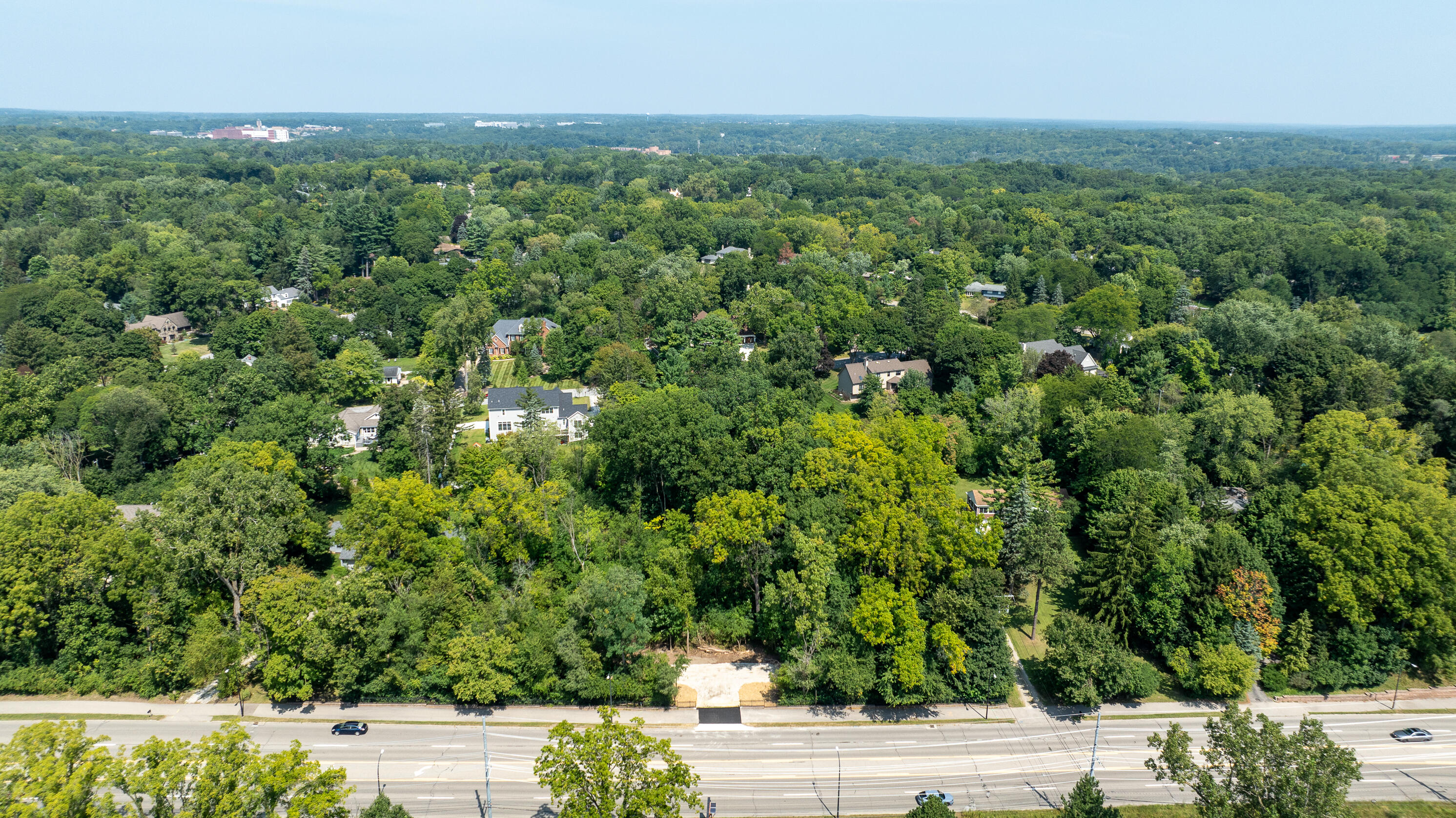 2731 Washtenaw Avenue Property Photo 3