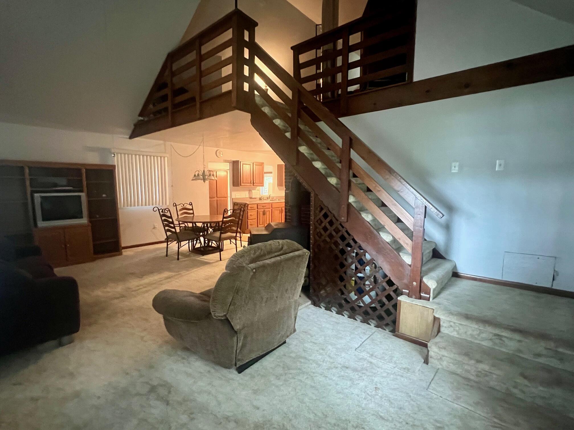 5576 S Whalen Lake Road Property Photo 7
