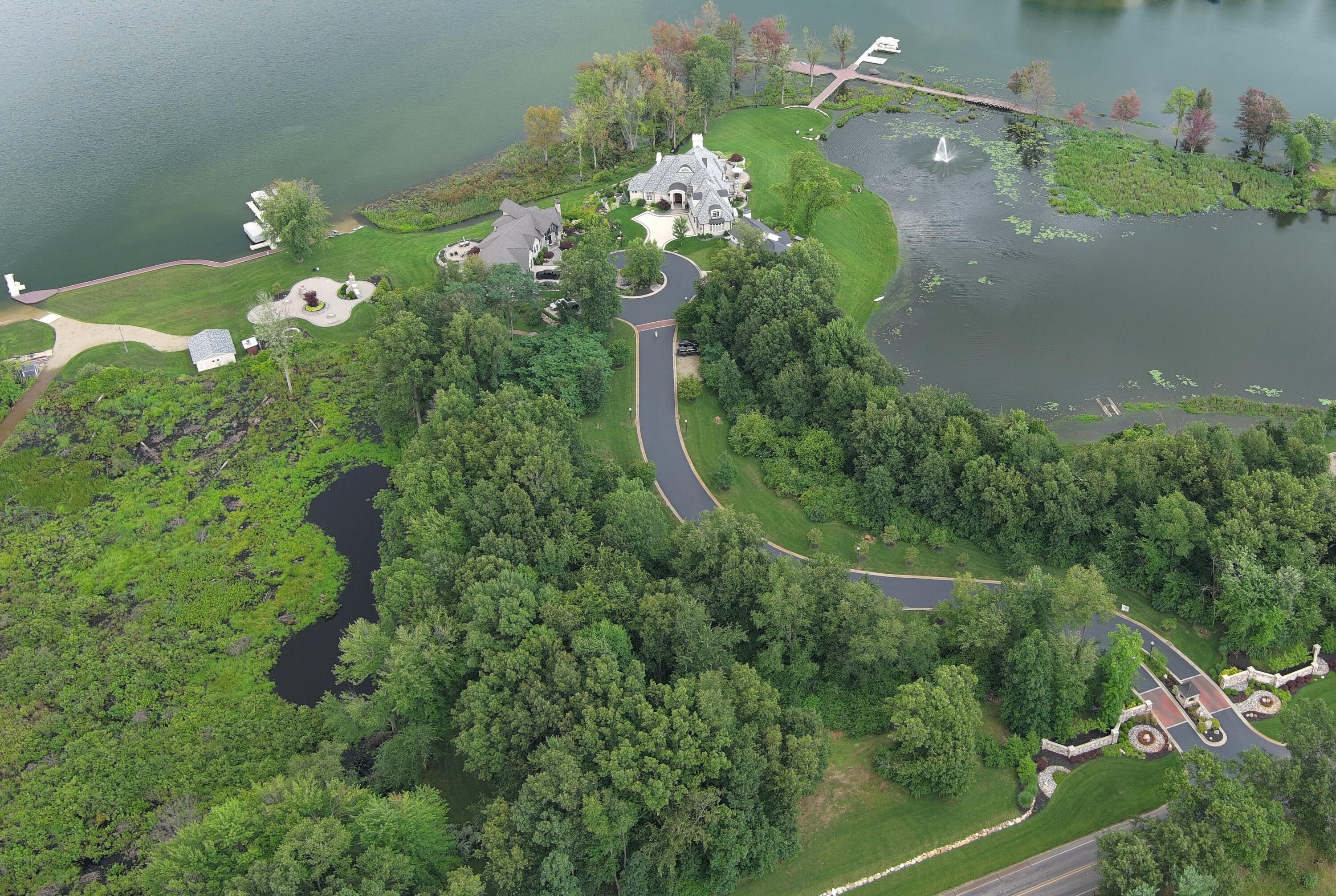12301 Crowne Pointe Drive Property Photo 2