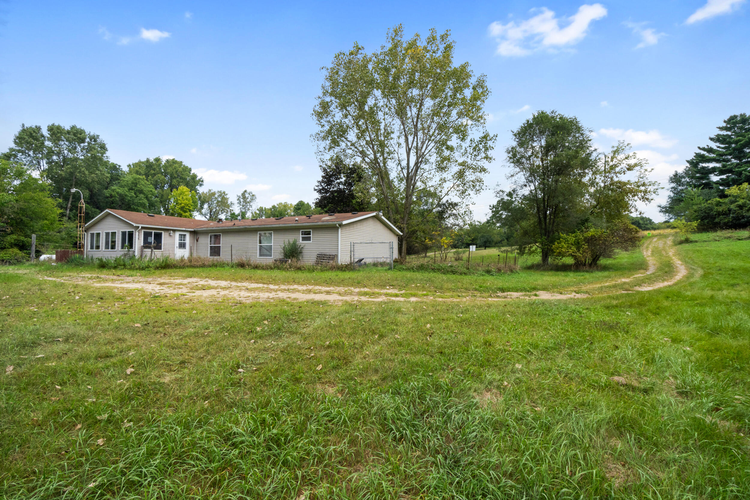 3625 E South Street Property Photo 1