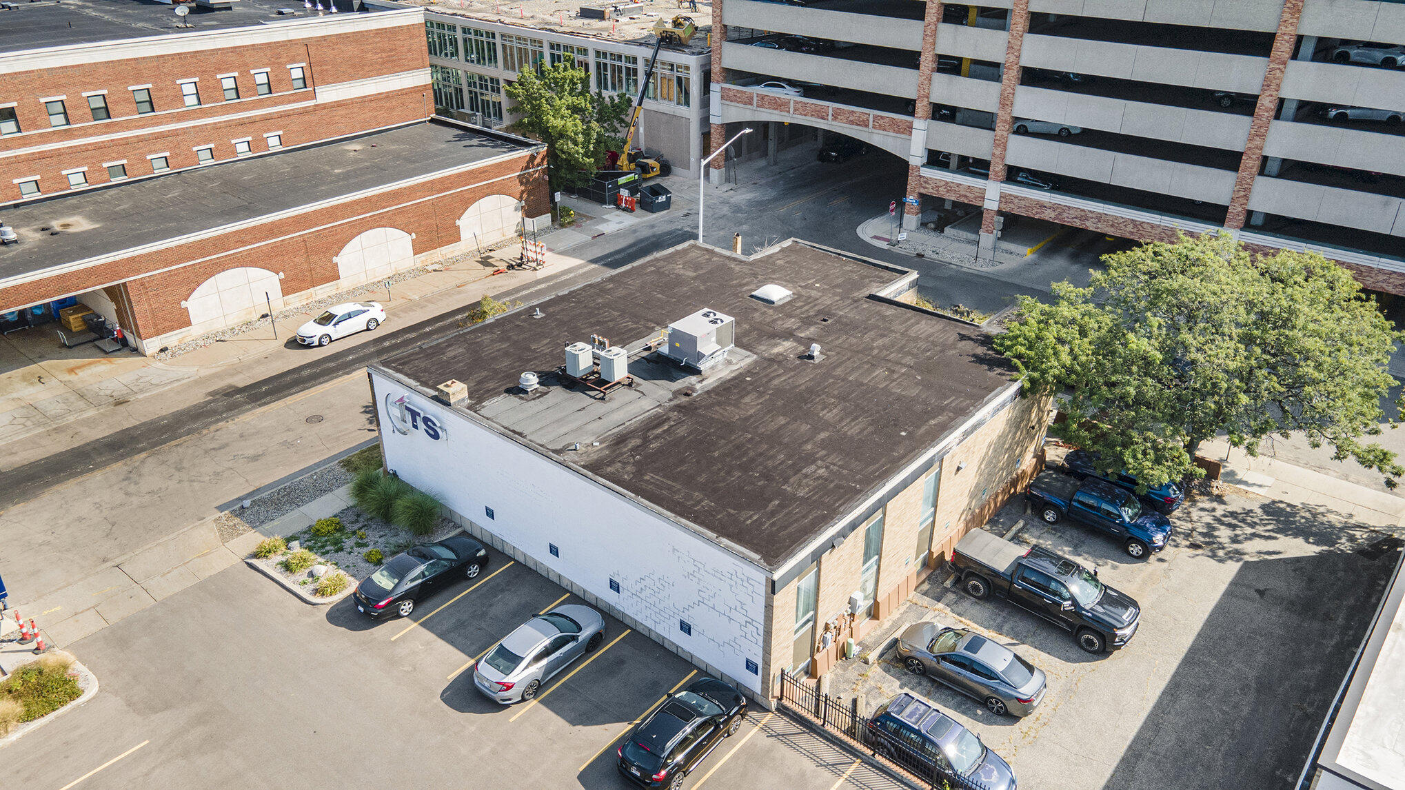 135 N Church Street Street Property Photo 5