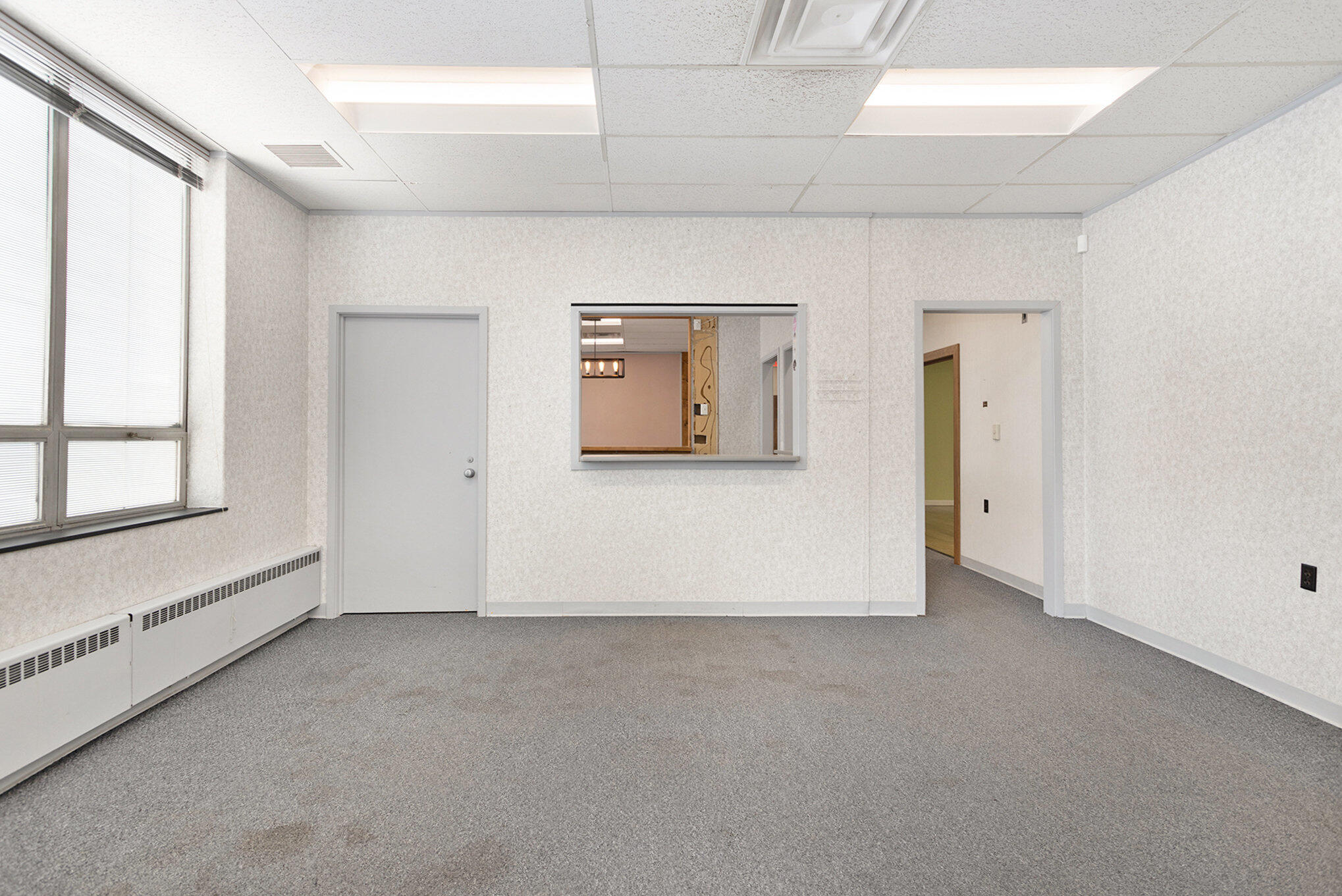 500 W Crosstown Parkway Parkway Property Photo 15