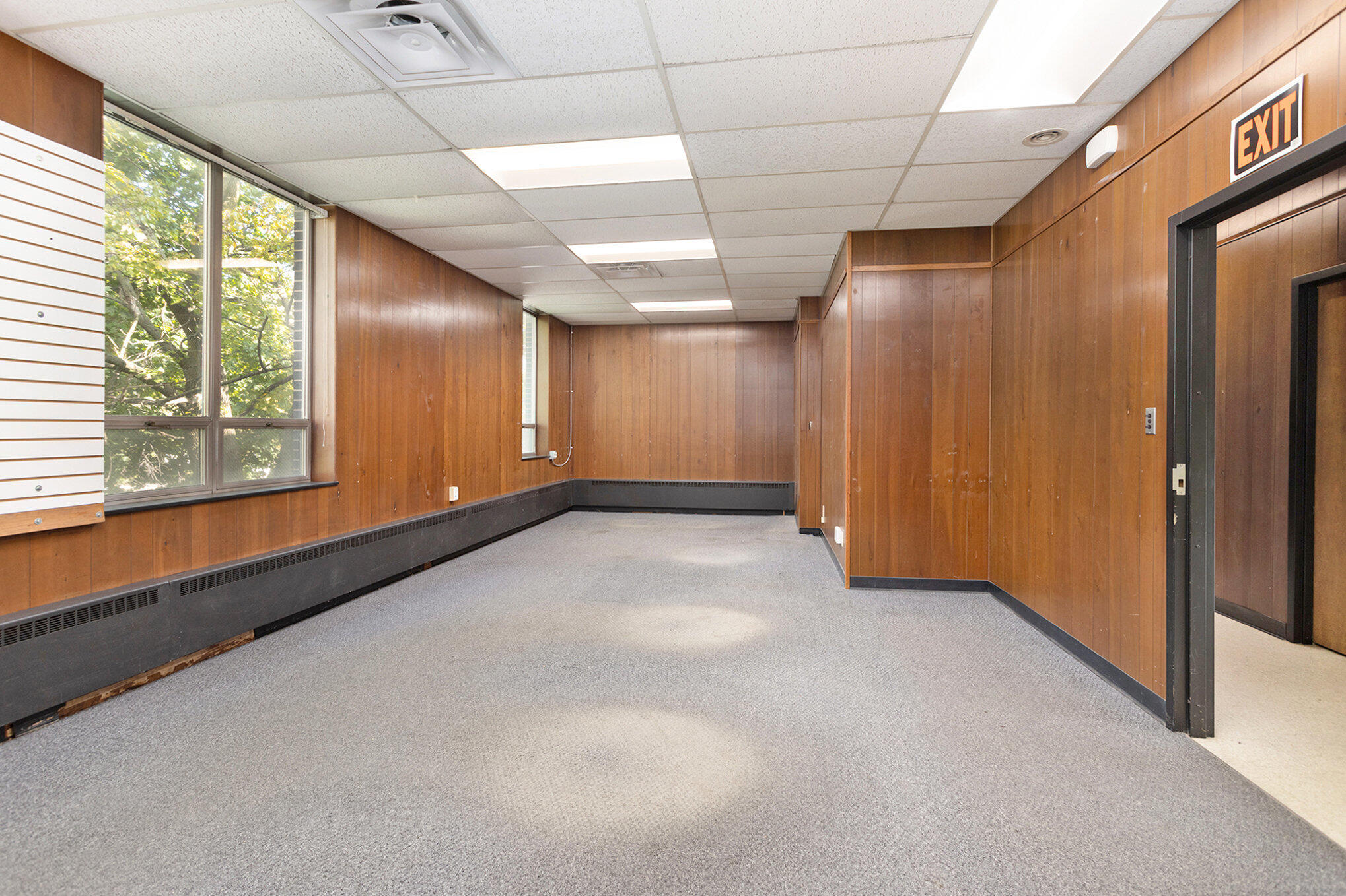 500 W Crosstown Parkway Parkway Property Photo 16