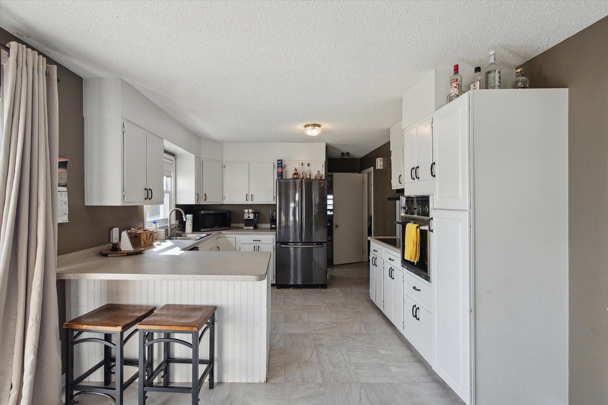 936 Iowa Street Property Photo 11