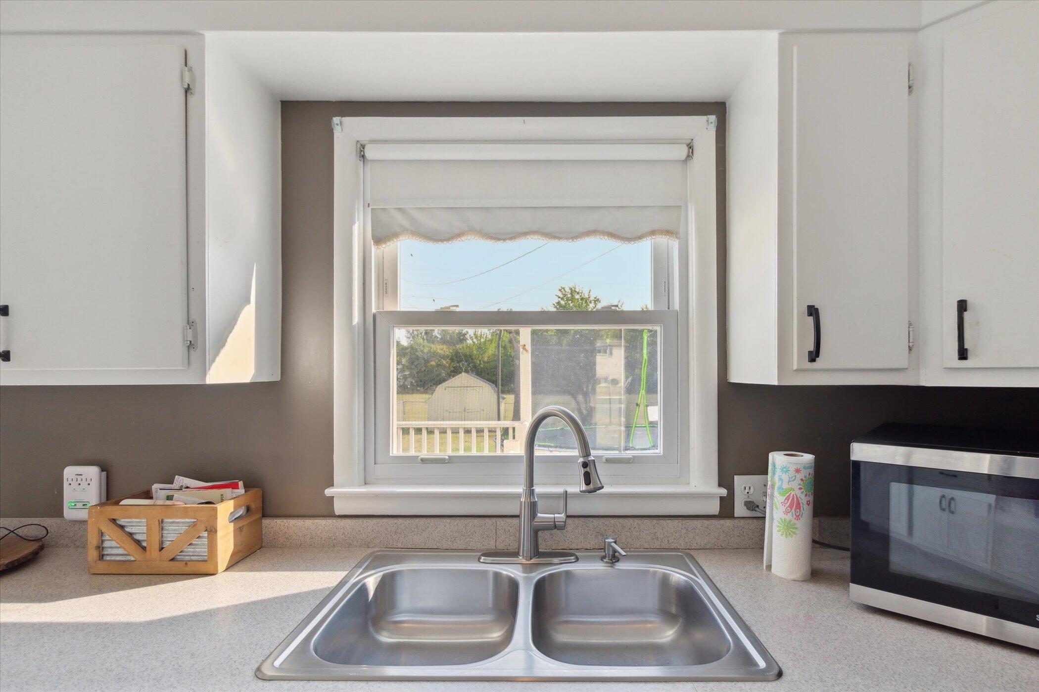 936 Iowa Street Property Photo 12