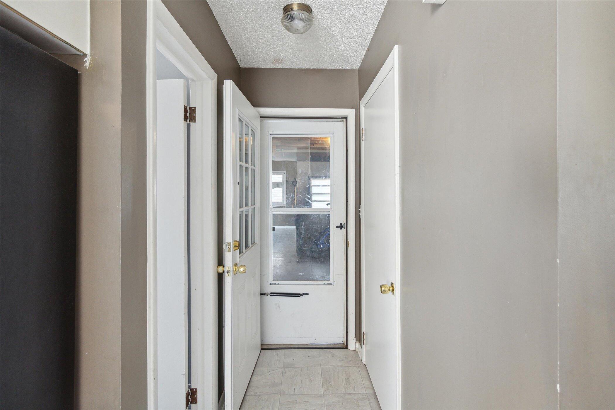 936 Iowa Street Property Photo 15