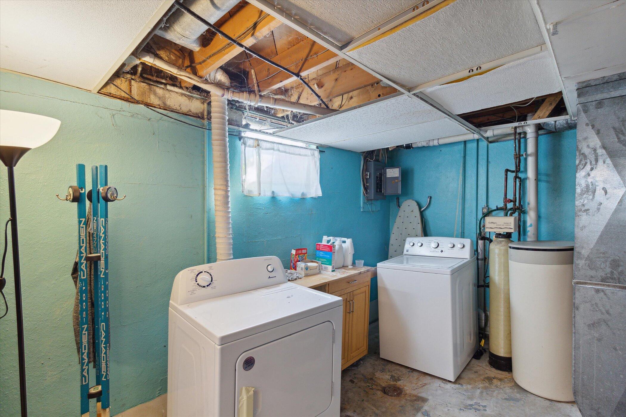 936 Iowa Street Property Photo 32