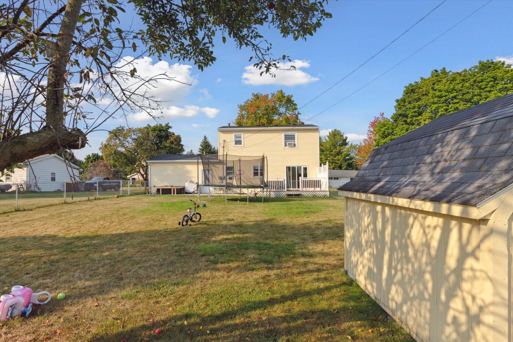 936 Iowa Street Property Photo 38