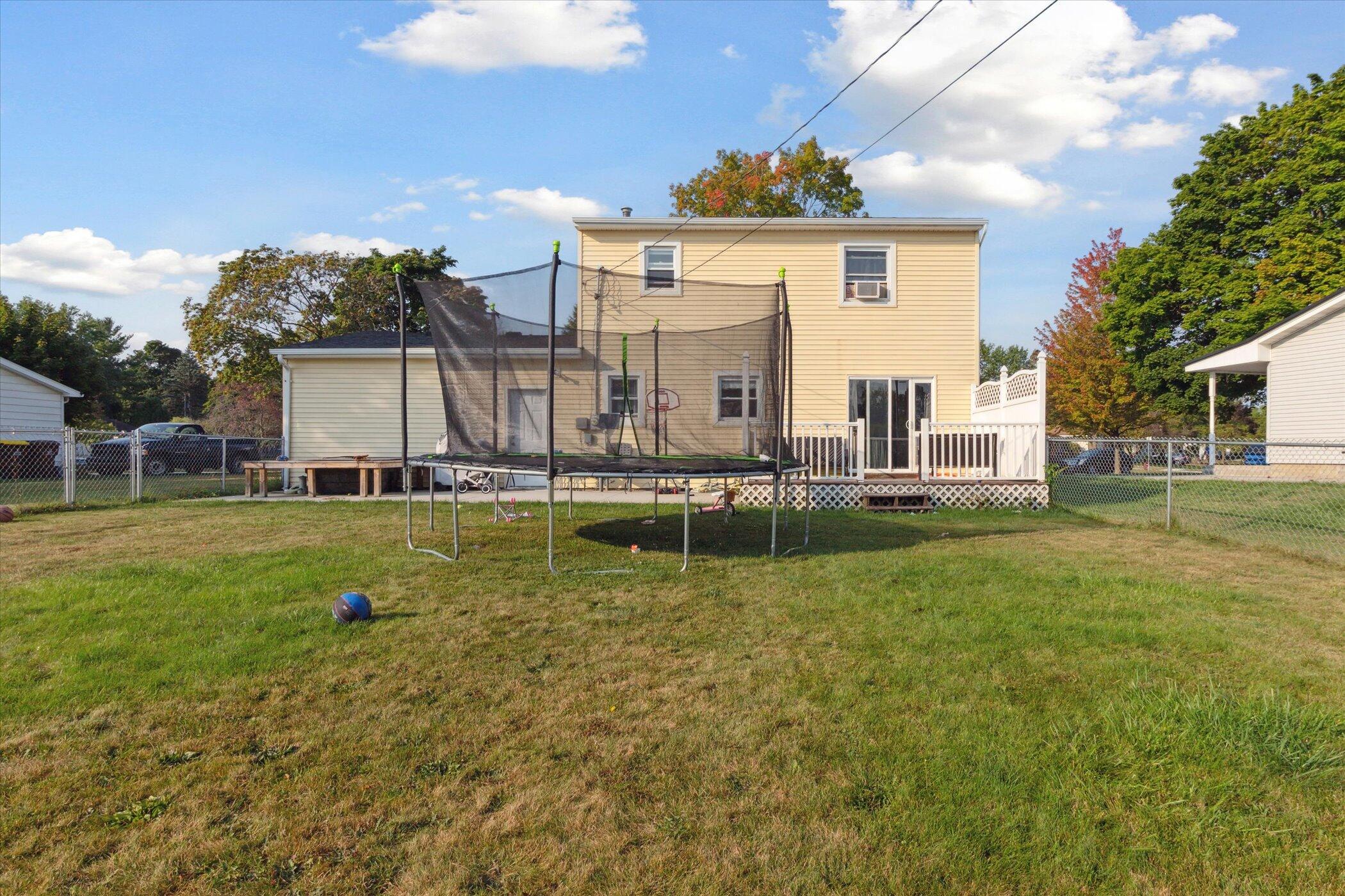 936 Iowa Street Property Photo 39