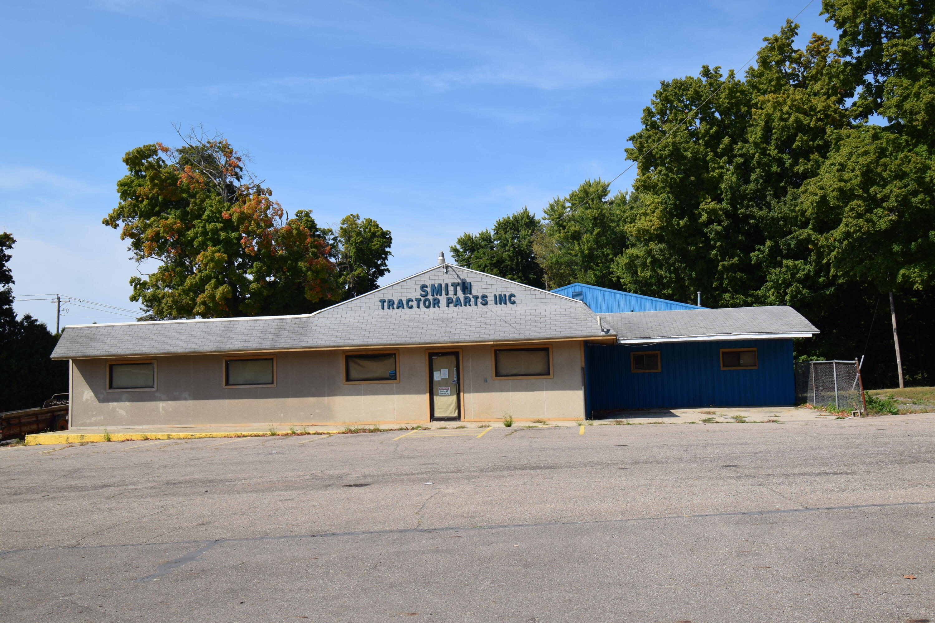 69760 Red Arrow Highway Property Photo 1