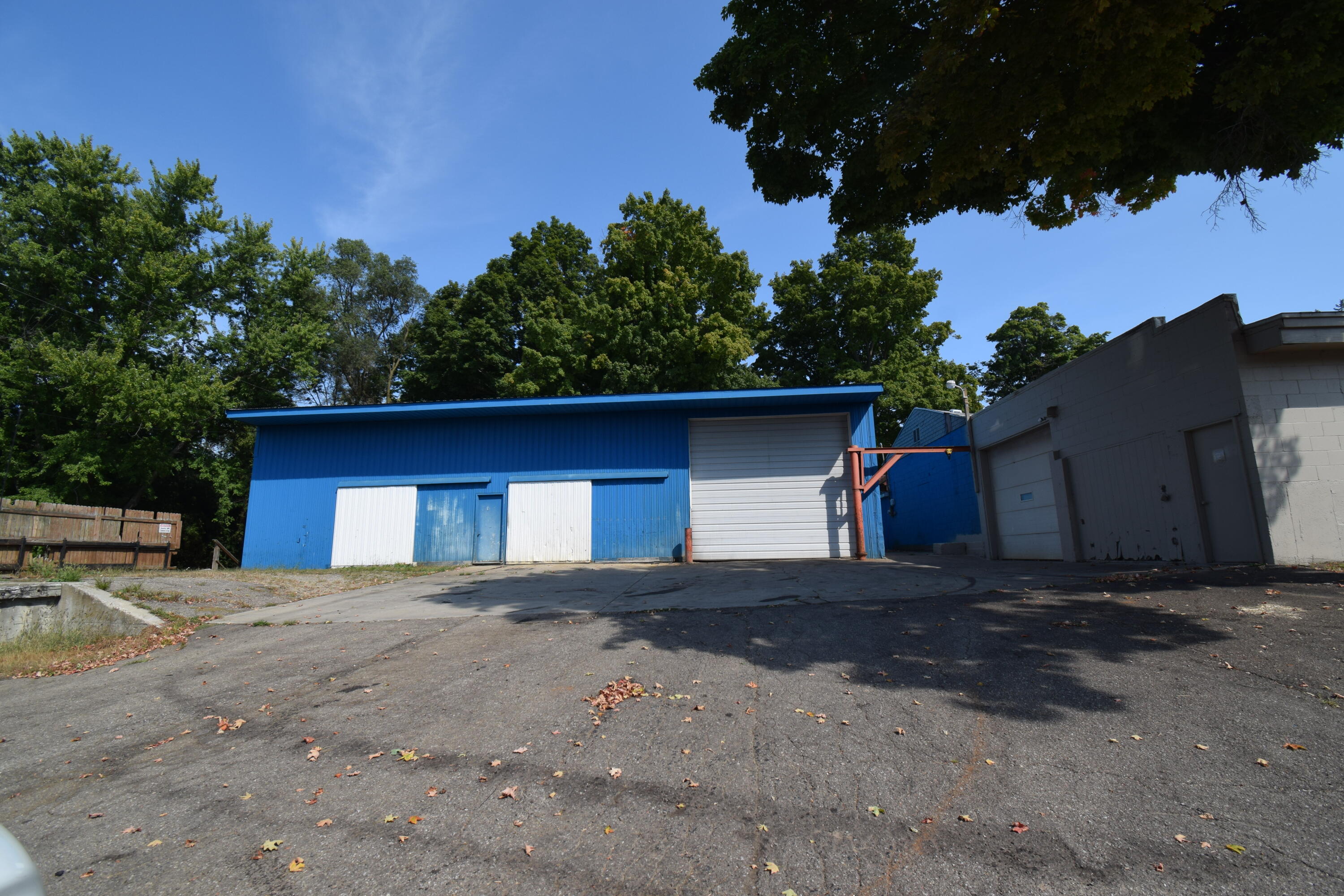 69760 Red Arrow Highway Property Photo 2