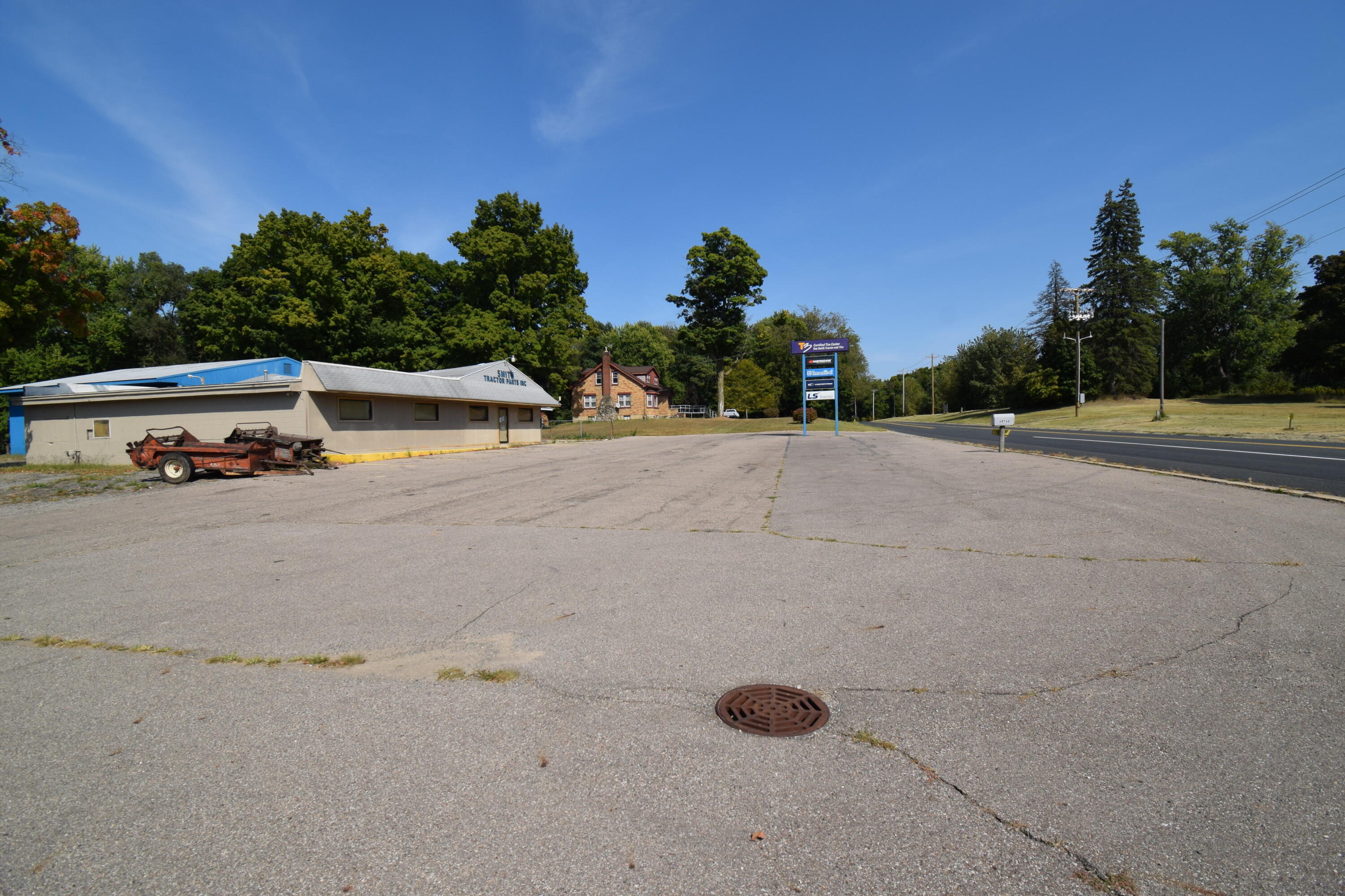 69760 Red Arrow Highway Property Photo 3