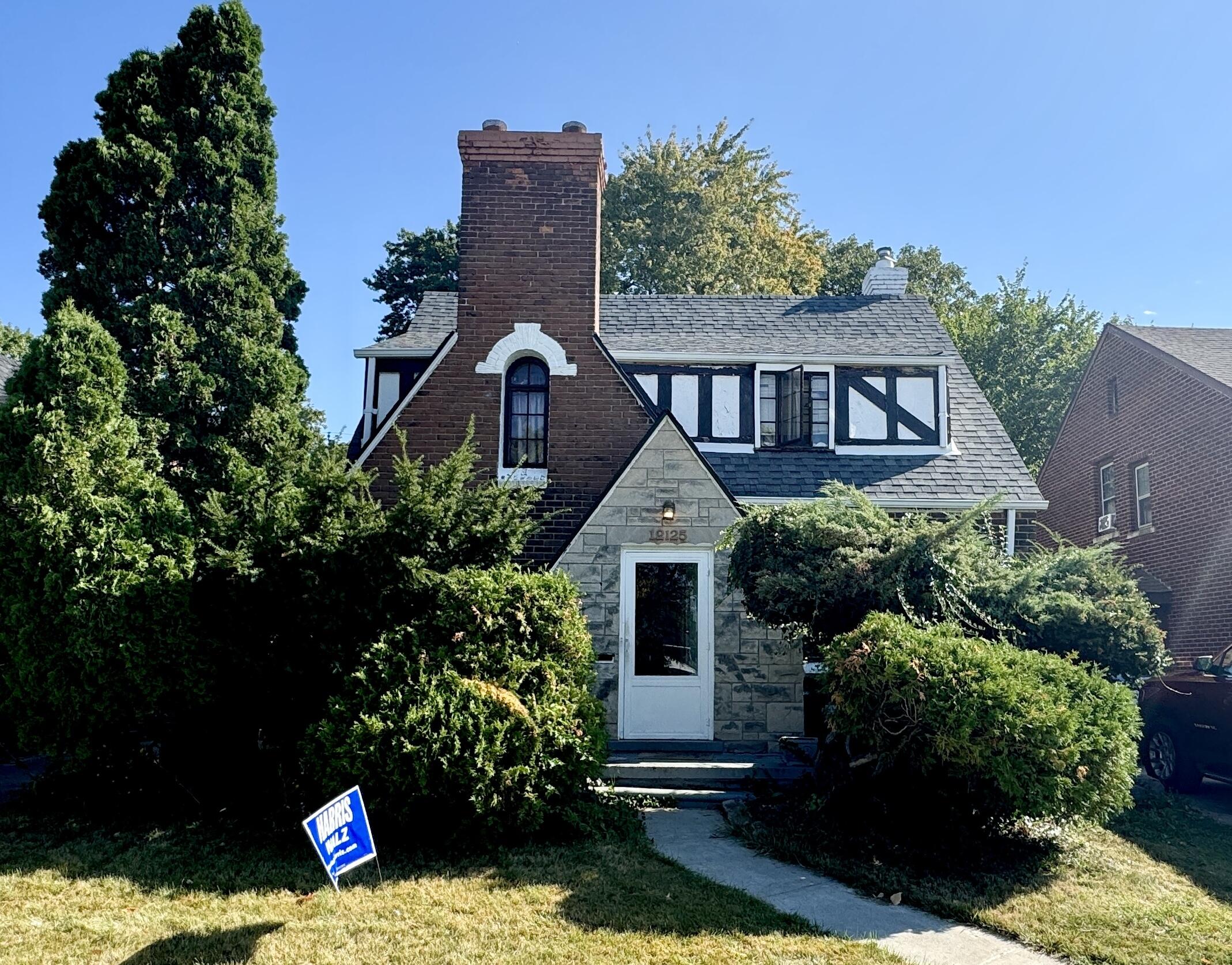 A M Campaus Three Mile Drive Add Real Estate Listings Main Image