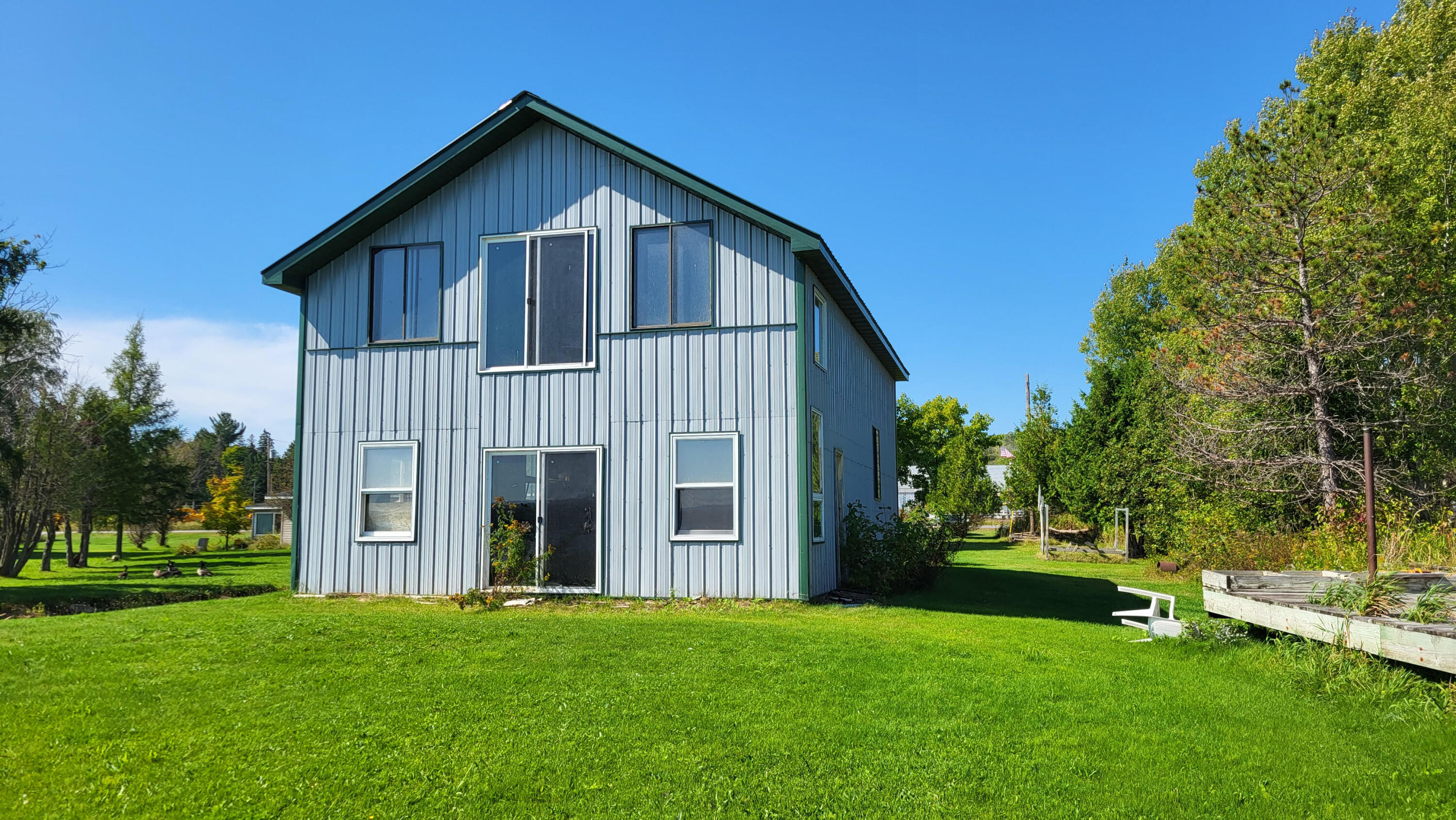 1017 Us 41 Property Photo 2