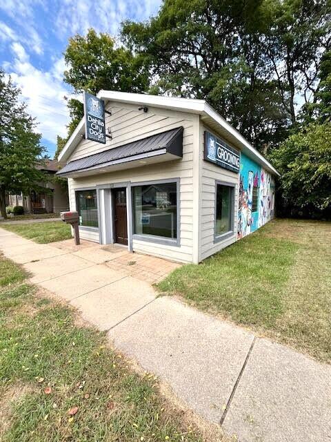 118 W Maple Street Property Photo 1