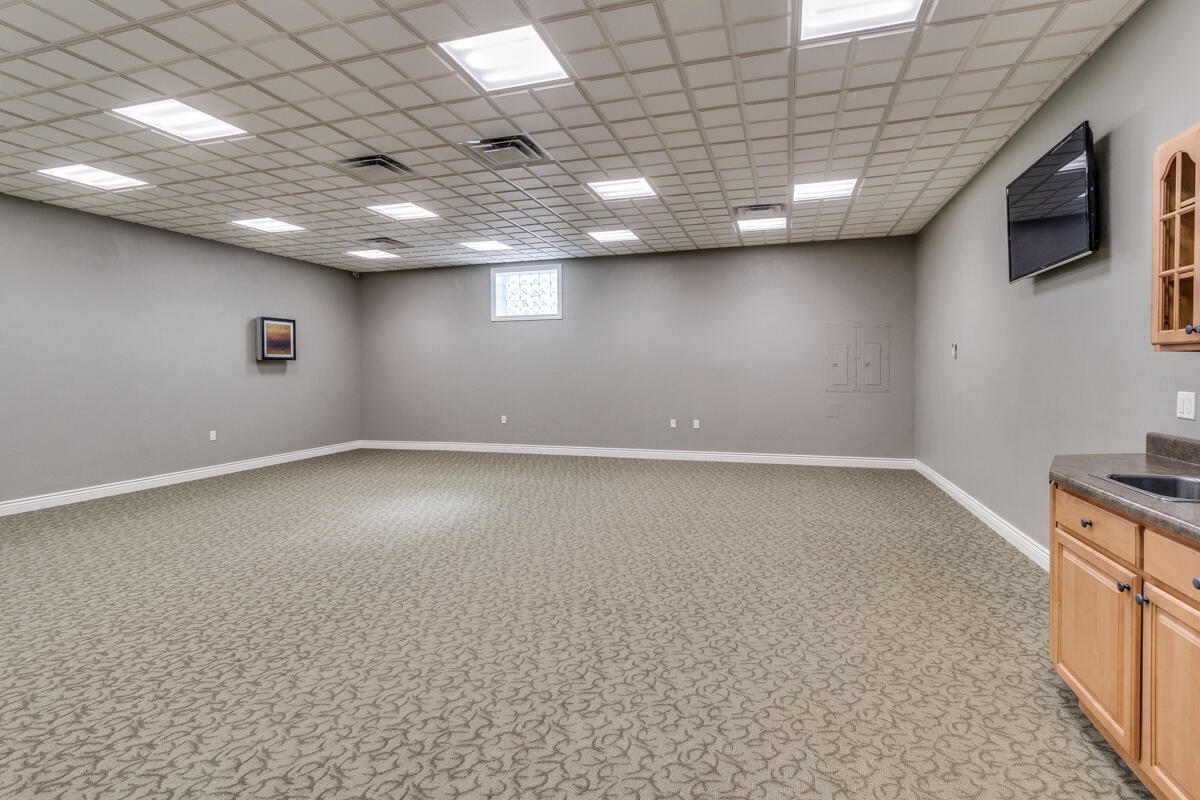 1320 E Columbia Avenue Property Photo 15