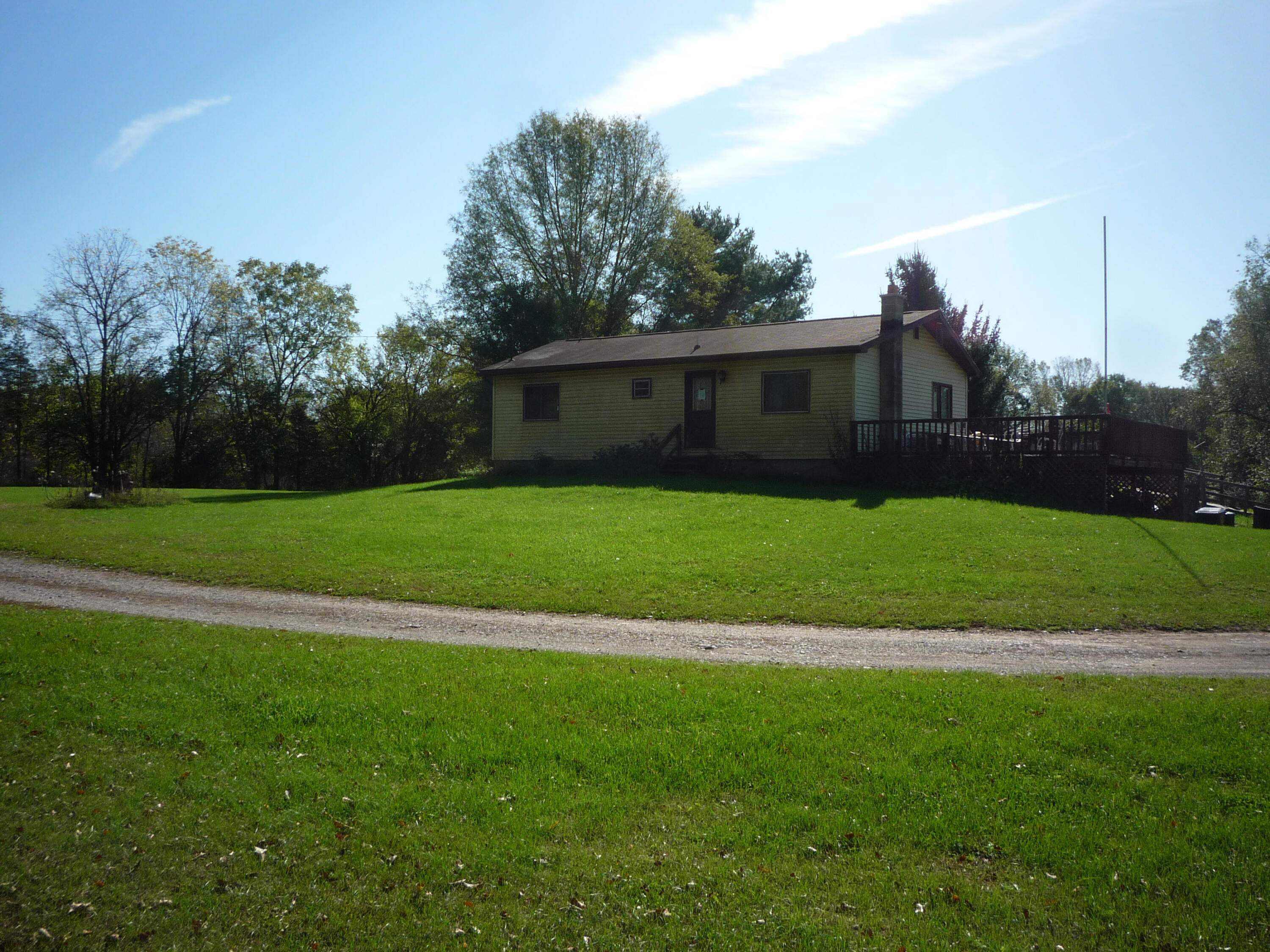 3311 8 1/2 Mile Road Property Photo 4