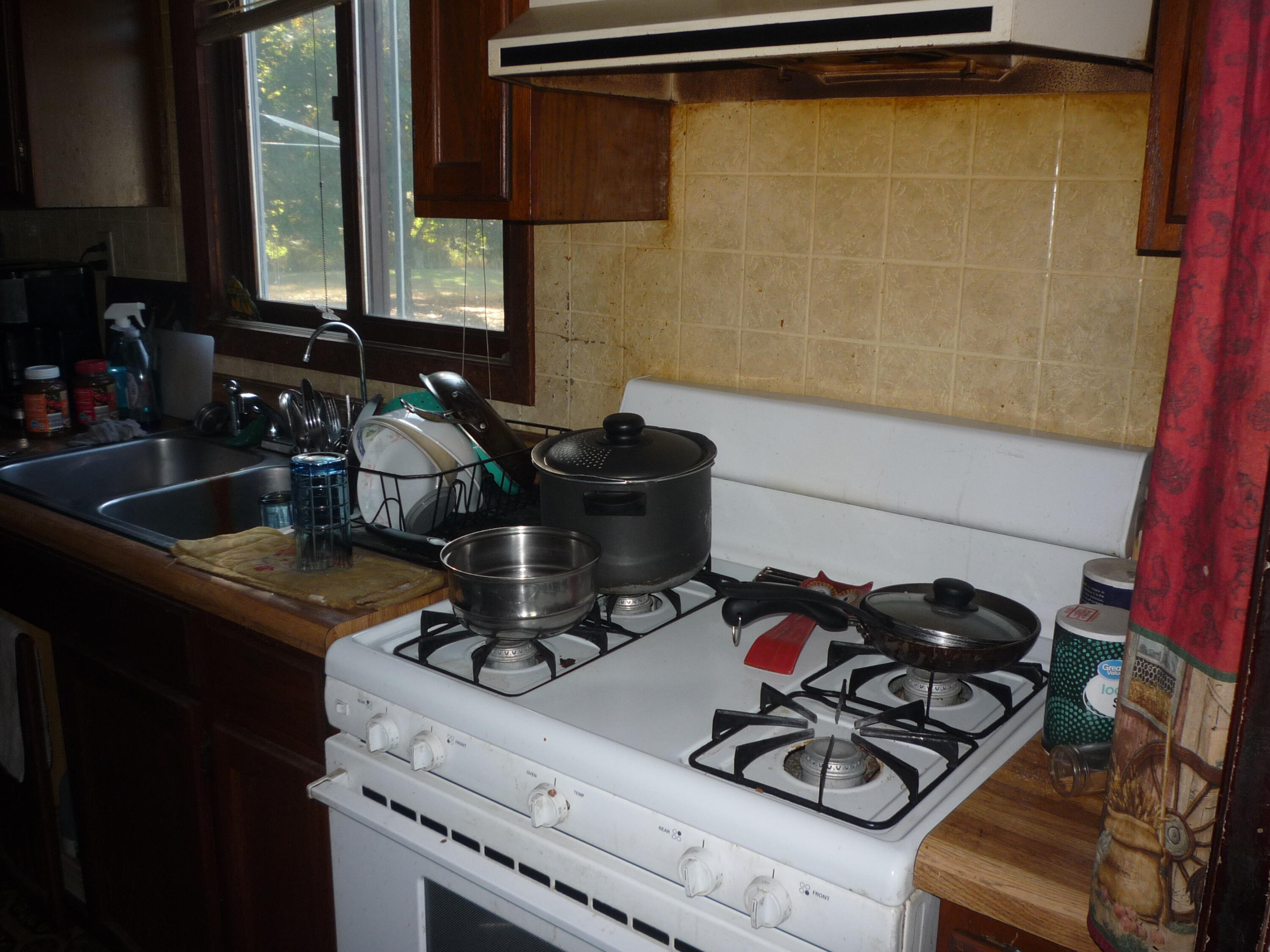 3311 8 1/2 Mile Road Property Photo 6