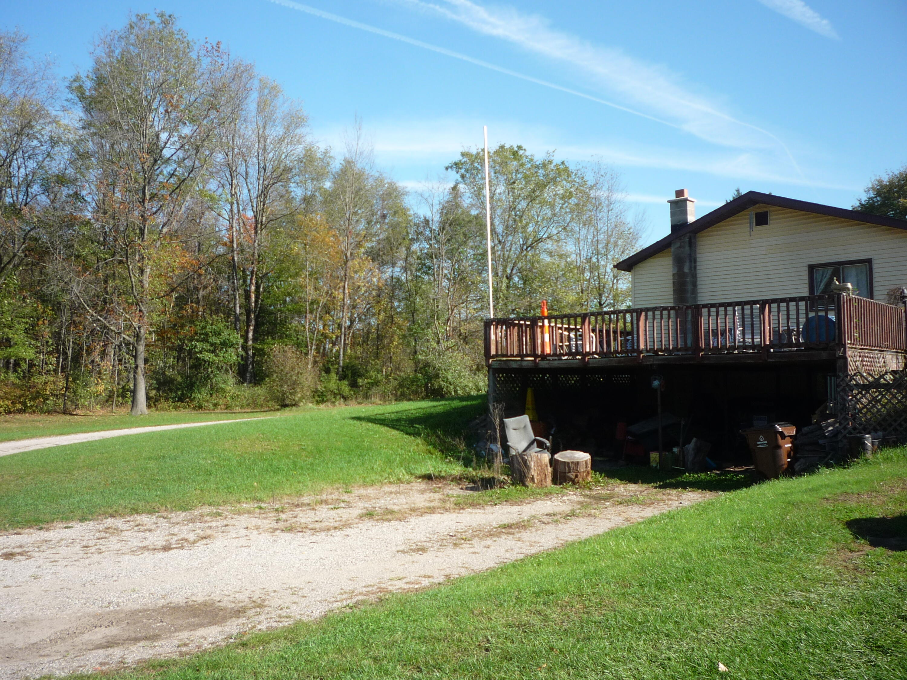 3311 8 1/2 Mile Road Property Photo 20