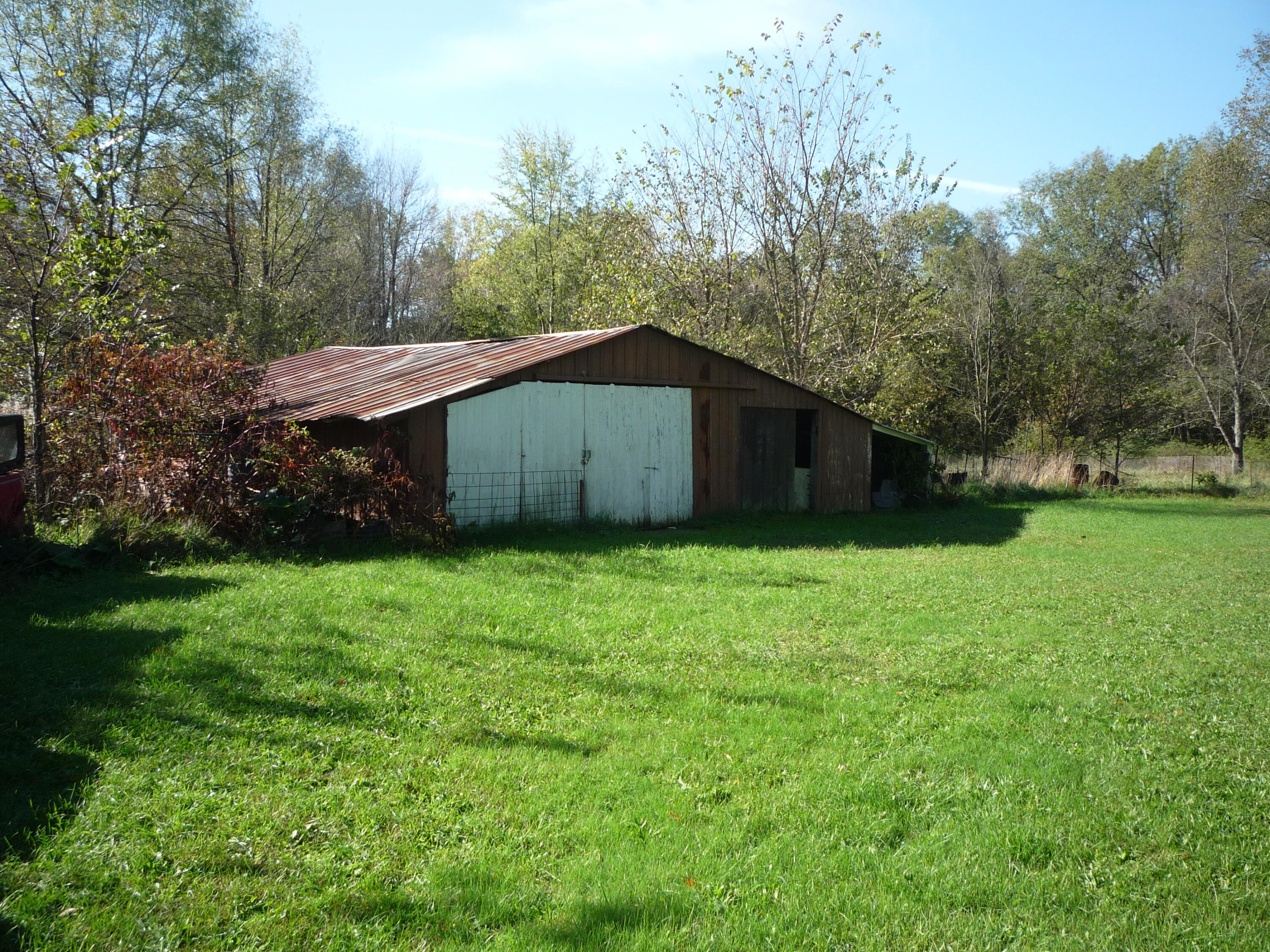 3311 8 1/2 Mile Road Property Photo 25