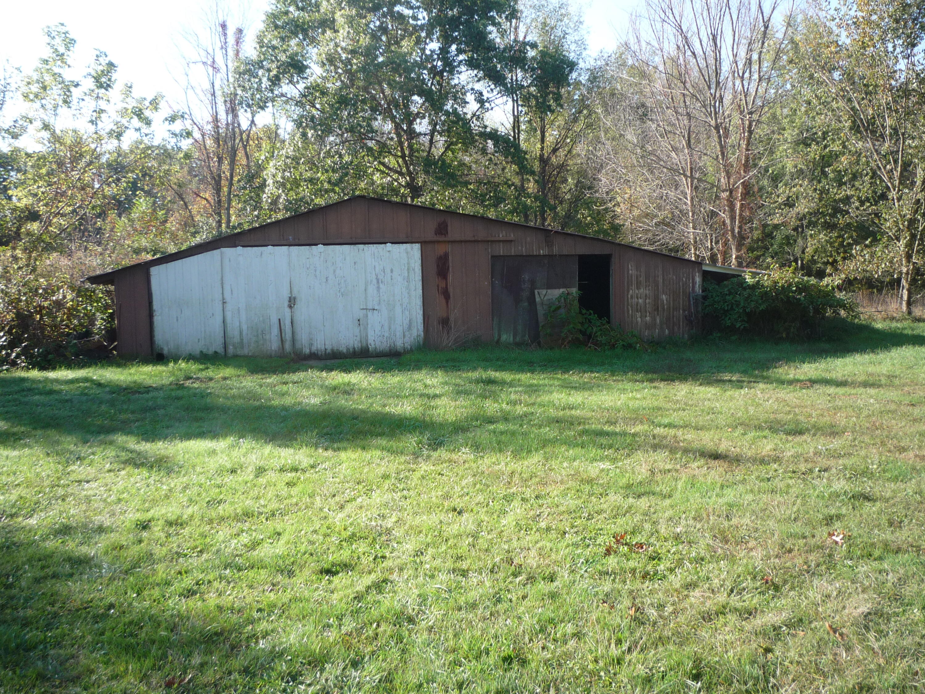 3311 8 1/2 Mile Road Property Photo 26