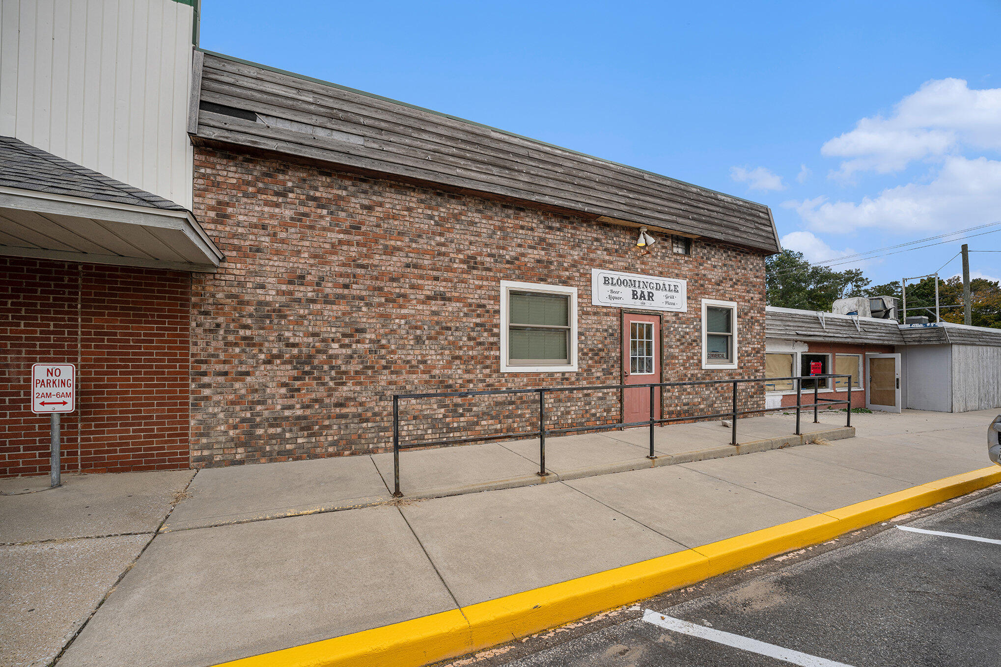 105 N Van Buren Street Property Photo 4
