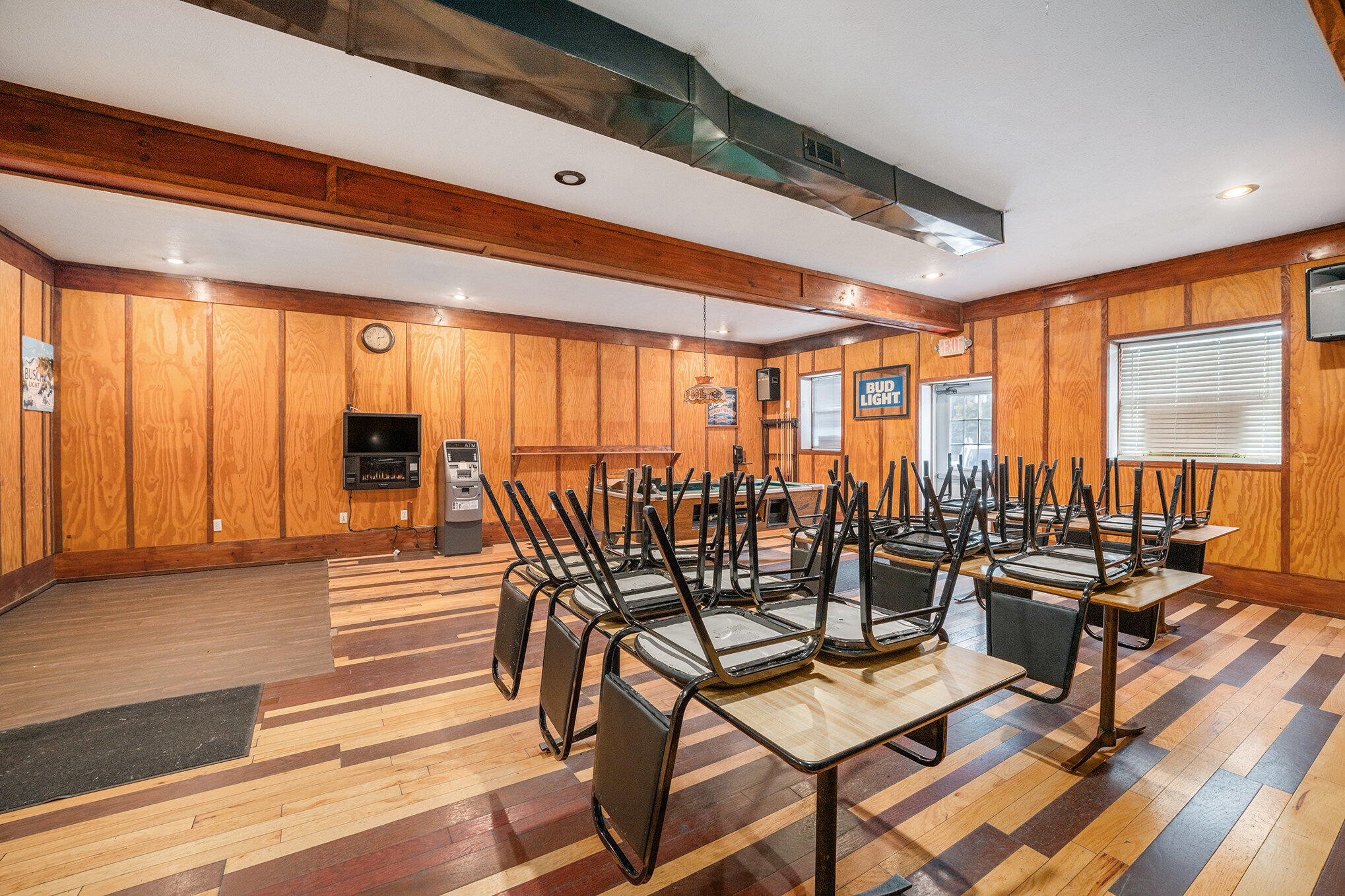 105 N Van Buren Street Property Photo 8