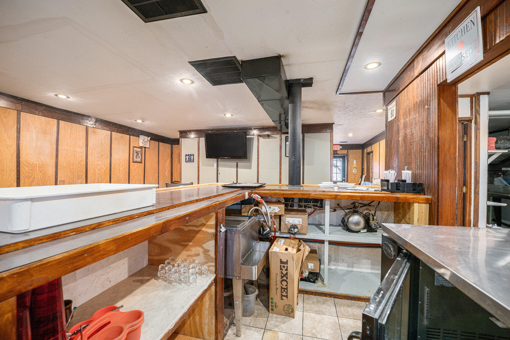 105 N Van Buren Street Property Photo 14